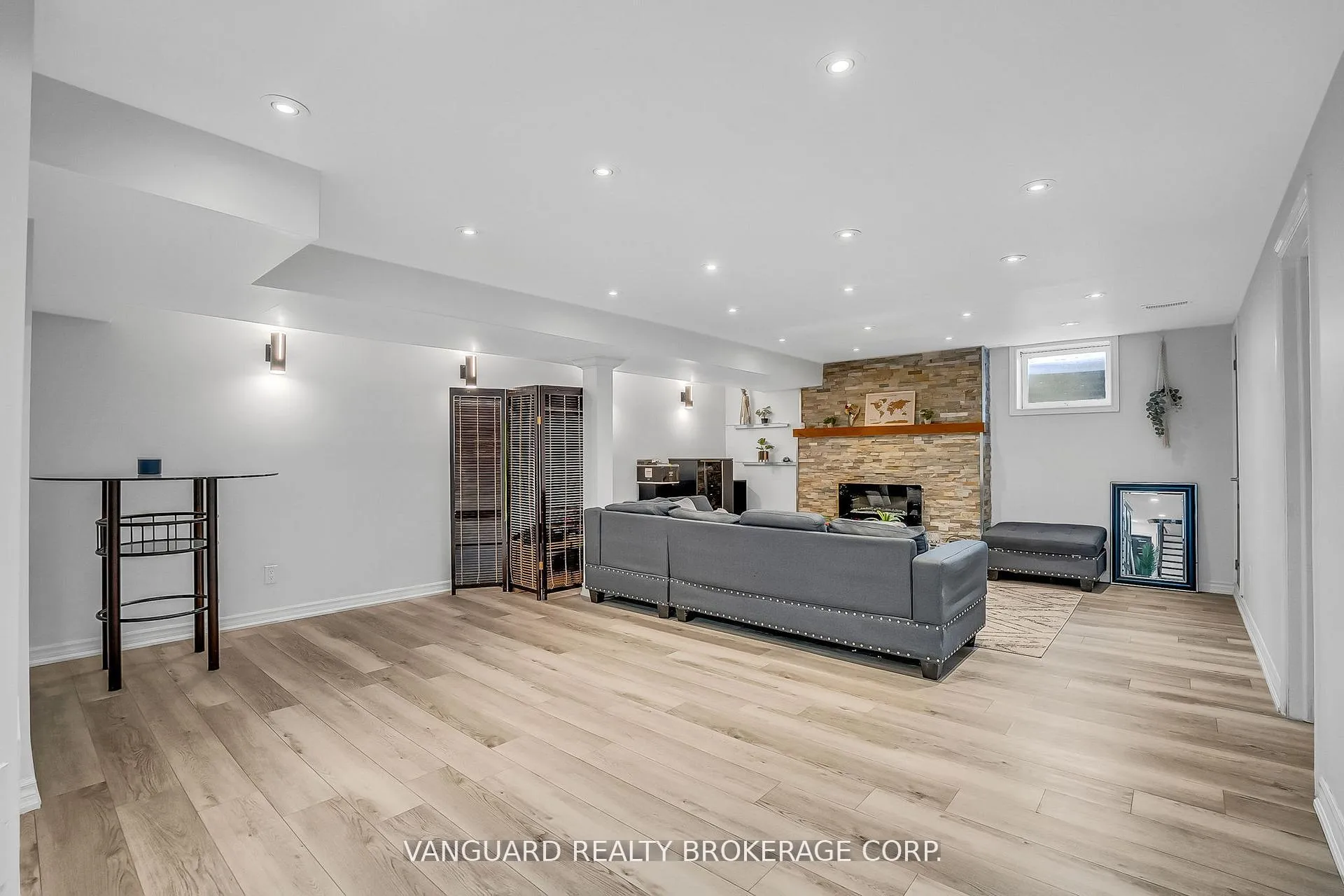 Photo 28 of 8070 Hornby Road, Halton Hills, Rural Halton Hills — HOMEH