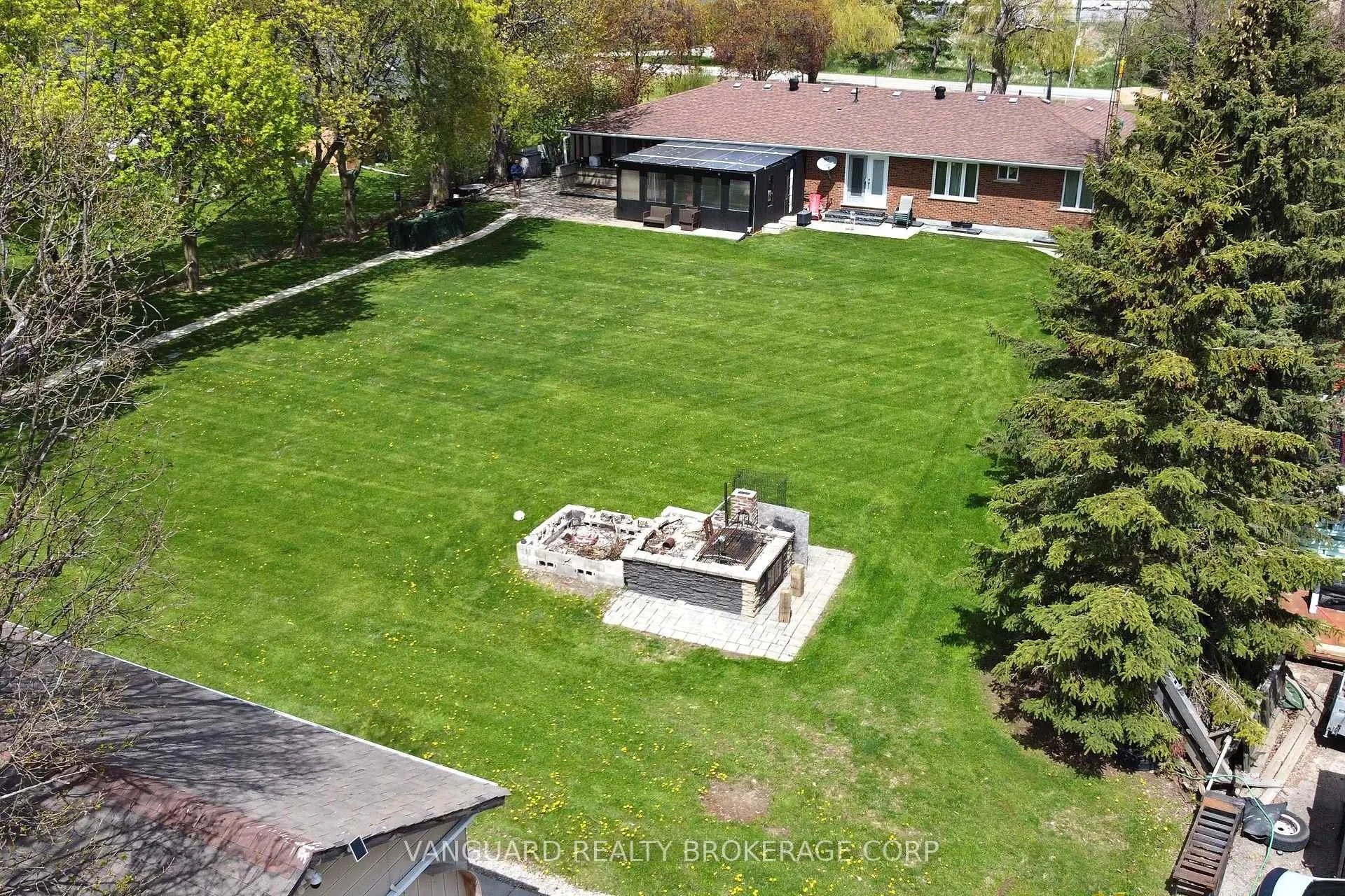 Photo 45 of 8070 Hornby Road, Halton Hills, Rural Halton Hills — HOMEH