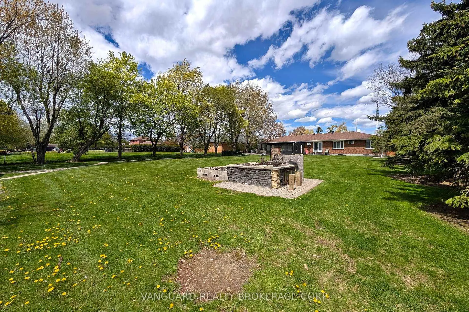 Photo 46 of 8070 Hornby Road, Halton Hills, Rural Halton Hills — HOMEH