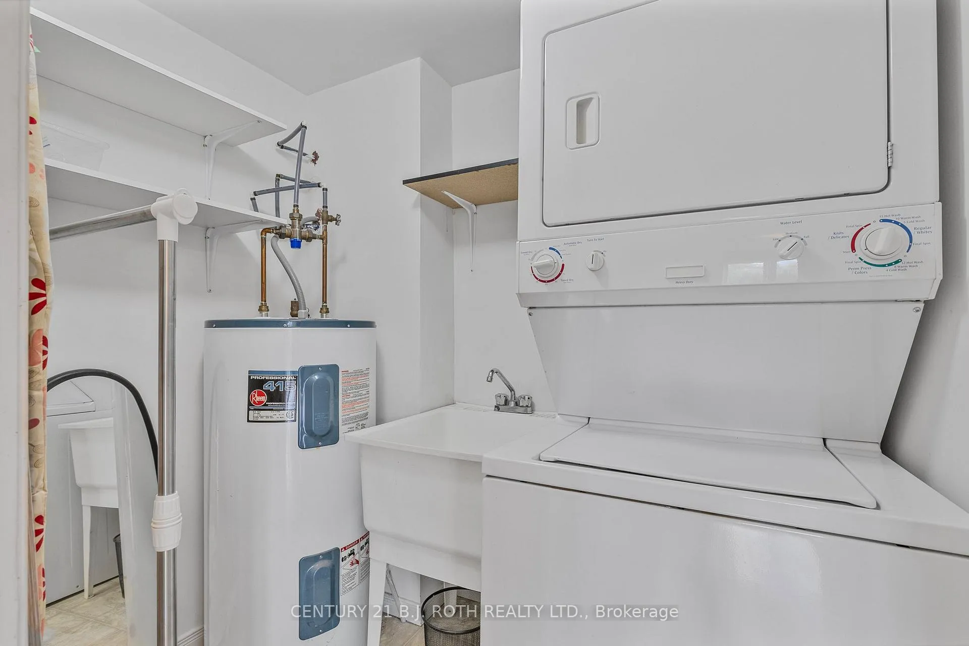 Photo 12 of Unit 7, 13 Cheltenham Road, Barrie, Georgian Drive — HOMEH