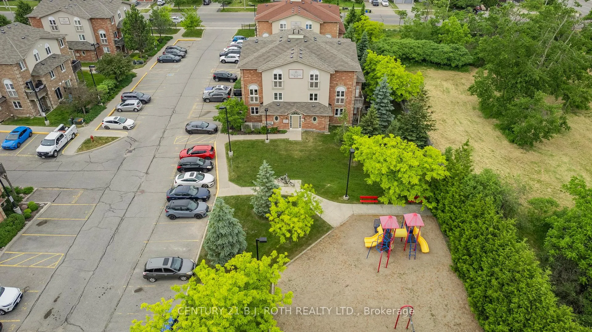 Photo 23 of Unit 7, 13 Cheltenham Road, Barrie, Georgian Drive — HOMEH