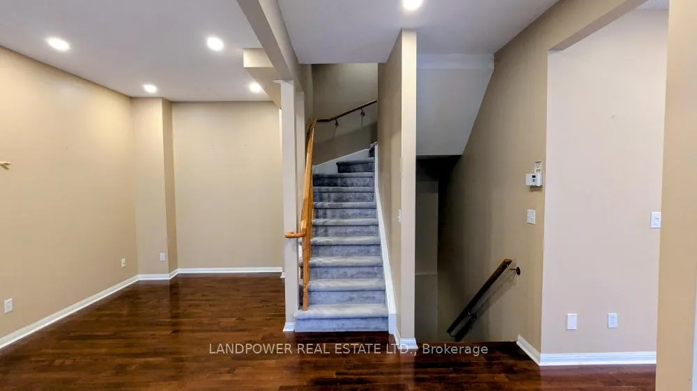 Photo 2 of Unit 22, 10 Cox Boulevard, Markham, Unionville — HOMEH
