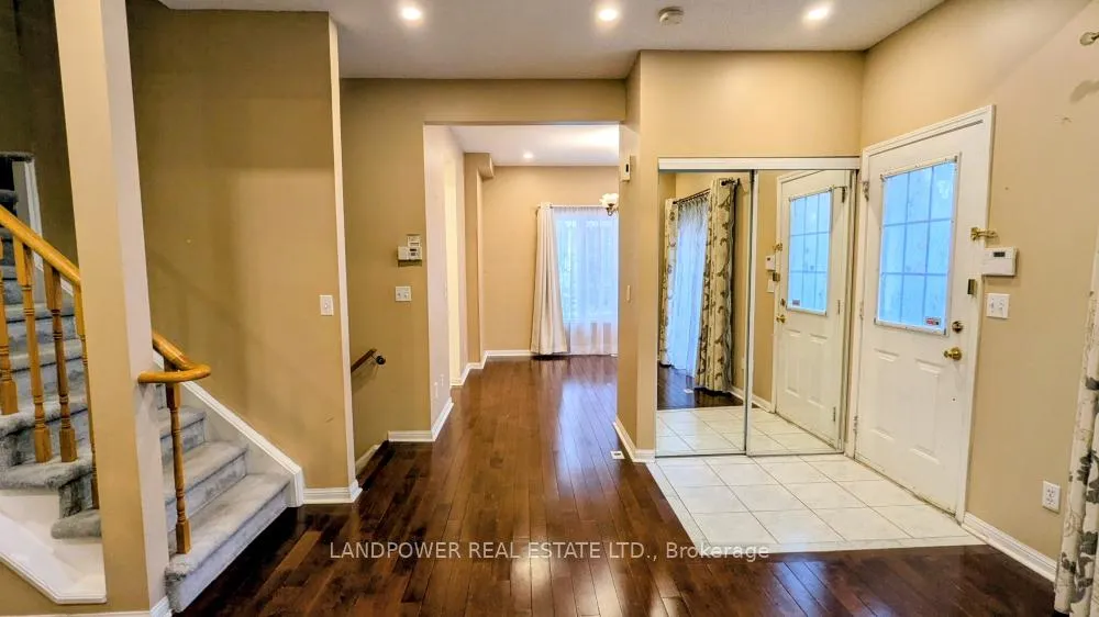 Photo 5 of Unit 22, 10 Cox Boulevard, Markham, Unionville — HOMEH