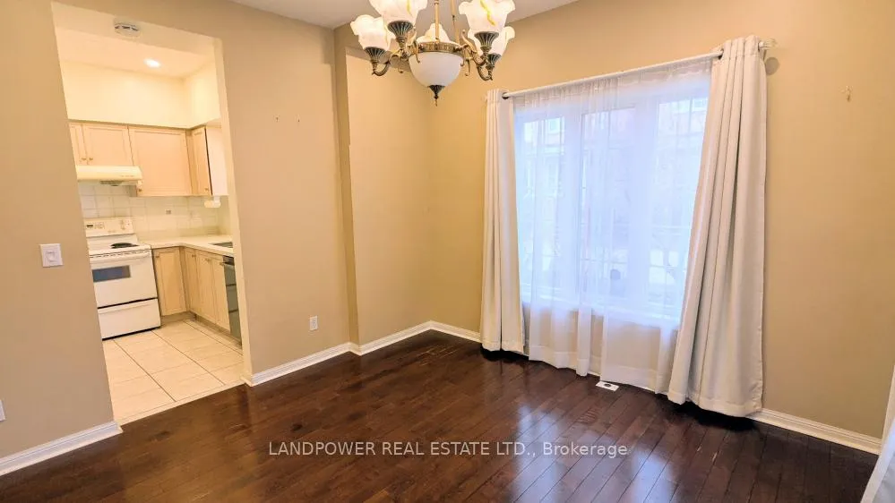 Photo 8 of Unit 22, 10 Cox Boulevard, Markham, Unionville — HOMEH