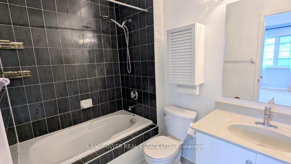Photo 13 of Unit 22, 10 Cox Boulevard, Markham, Unionville — HOMEH