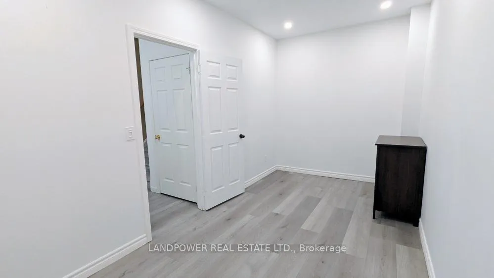 Photo 19 of Unit 22, 10 Cox Boulevard, Markham, Unionville — HOMEH