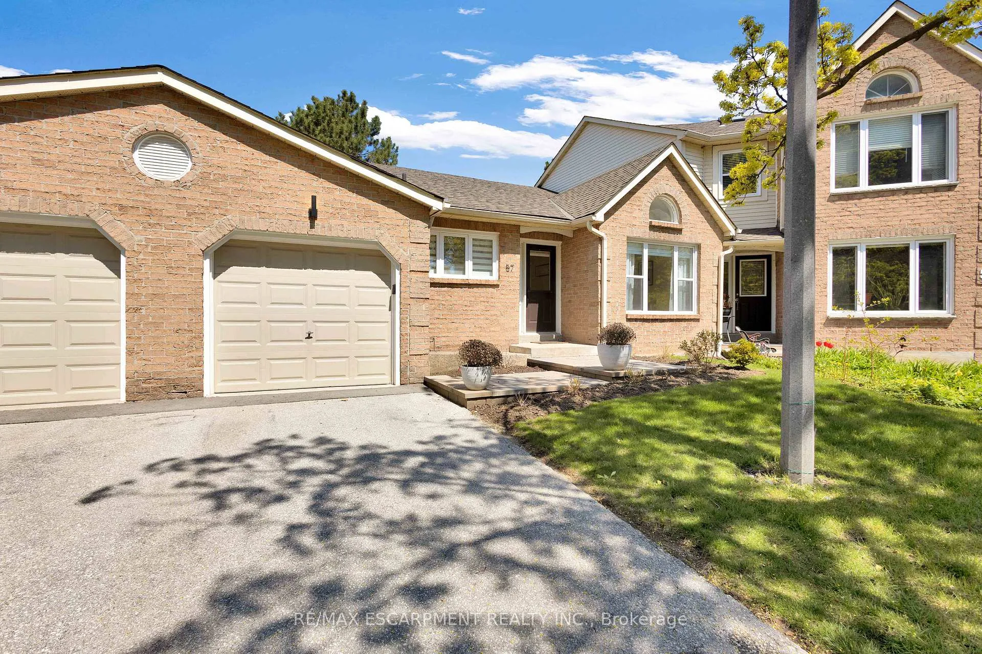 Photo 3 of Unit 57, 5255 Lakeshore Road, Burlington, Appleby — HOMEH