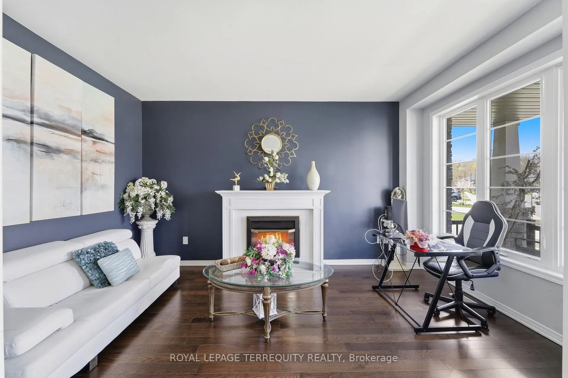 Photo 8 of 65 Cactus Crescent, Hamilton, Stoney Creek Mountain — HOMEH