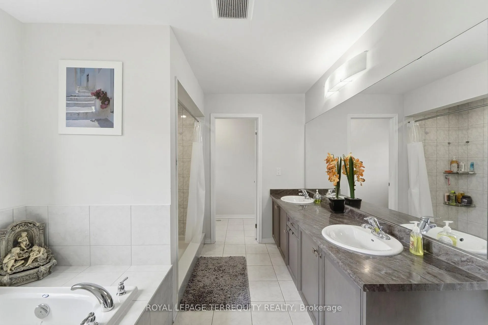 Photo 13 of 65 Cactus Crescent, Hamilton, Stoney Creek Mountain — HOMEH