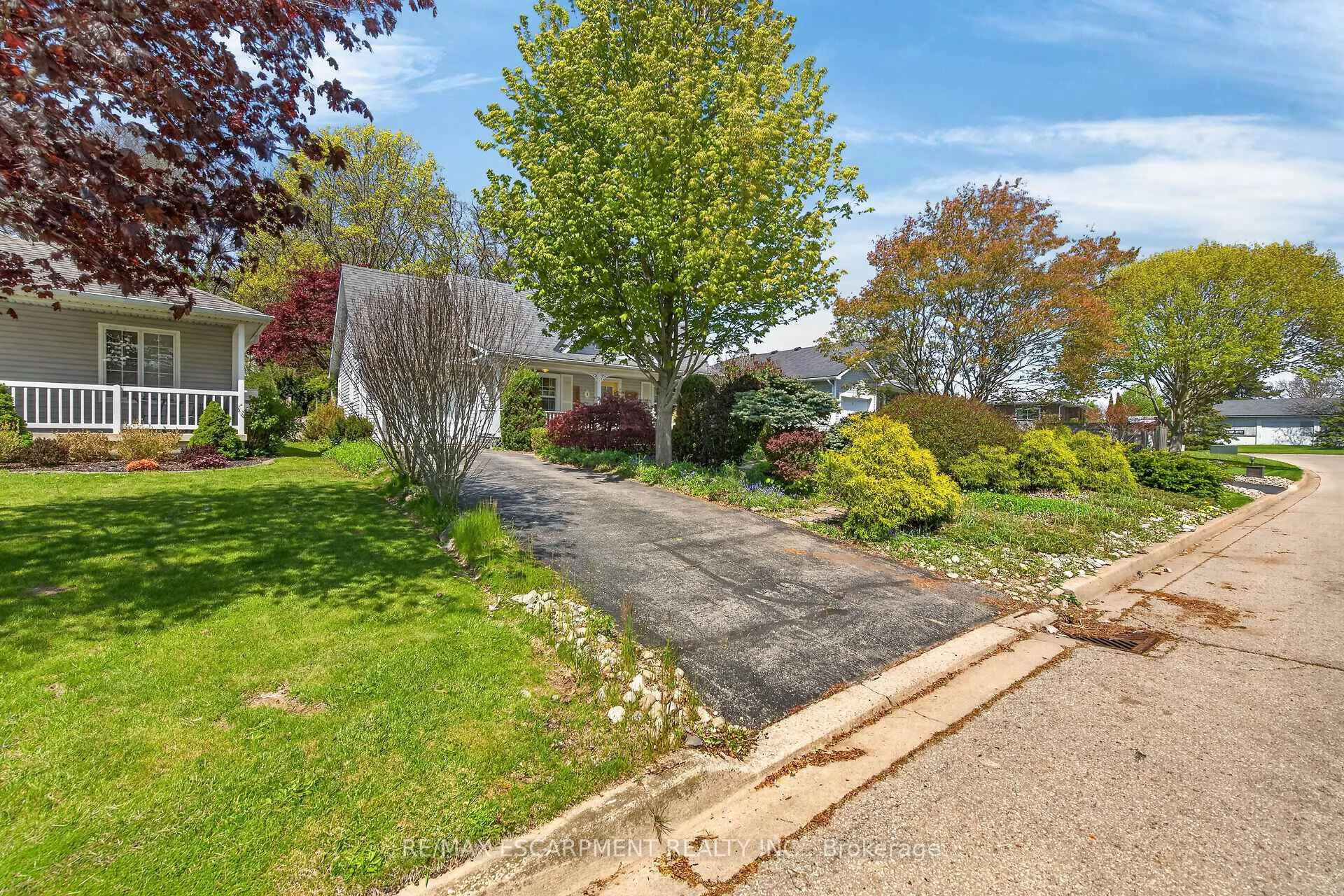 Photo 3 of 5 Denby Road, Norfolk, Port Dover — HOMEH