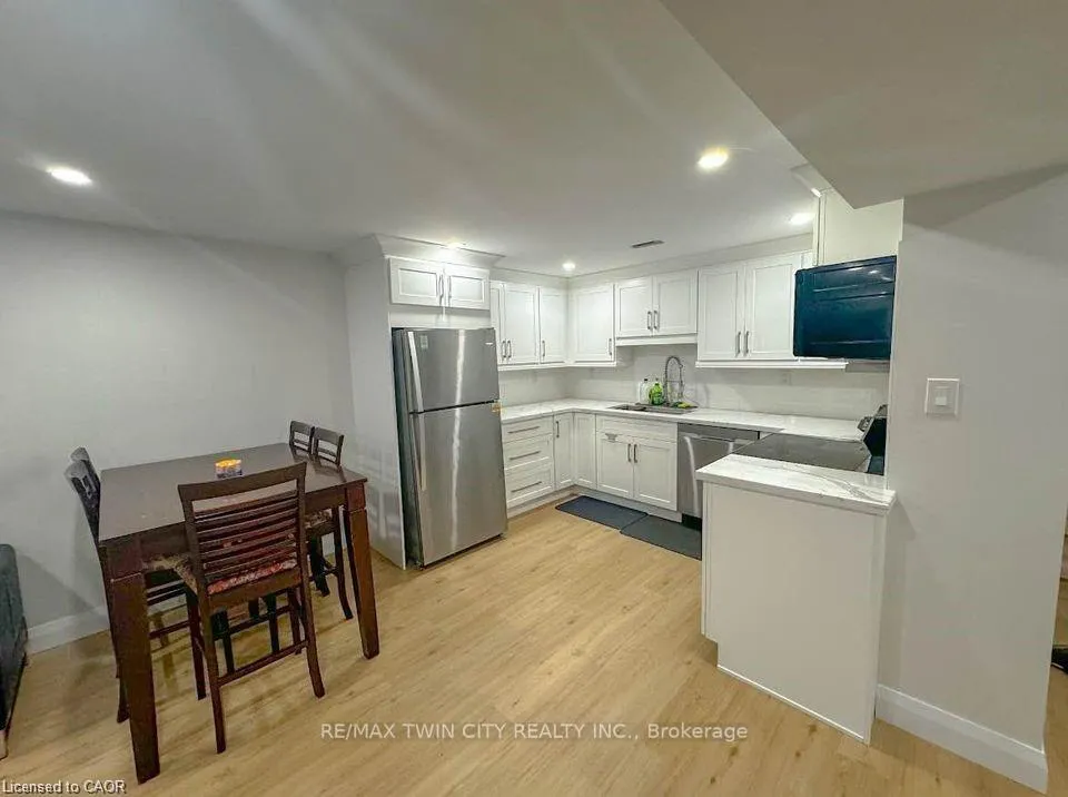 Photo 16 of 22 Hebel Place, Kitchener, Cedar Hill — HOMEH