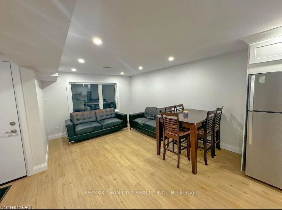 Photo 17 of 22 Hebel Place, Kitchener, Cedar Hill — HOMEH
