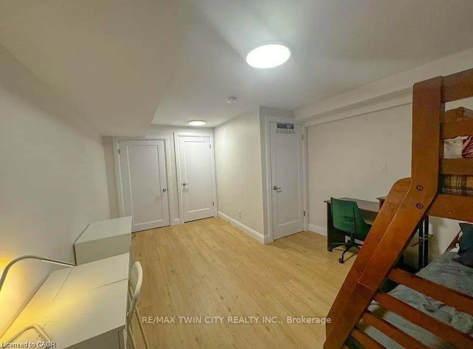 Photo 23 of 22 Hebel Place, Kitchener, Cedar Hill — HOMEH