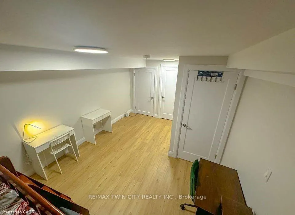 Photo 24 of 22 Hebel Place, Kitchener, Cedar Hill — HOMEH