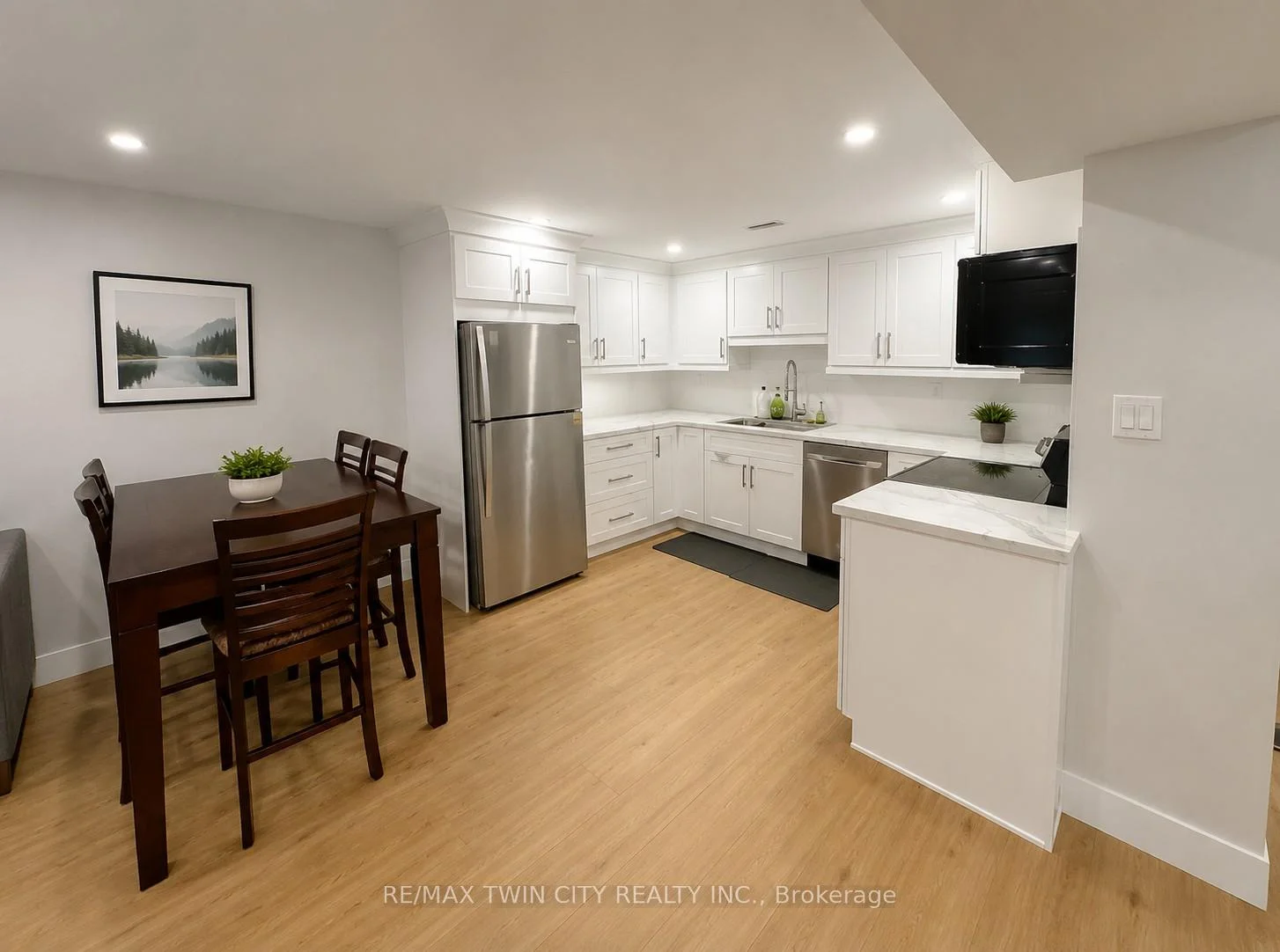 Photo 3 of 22 Hebel Place, Kitchener, Cedar Hill — HOMEH