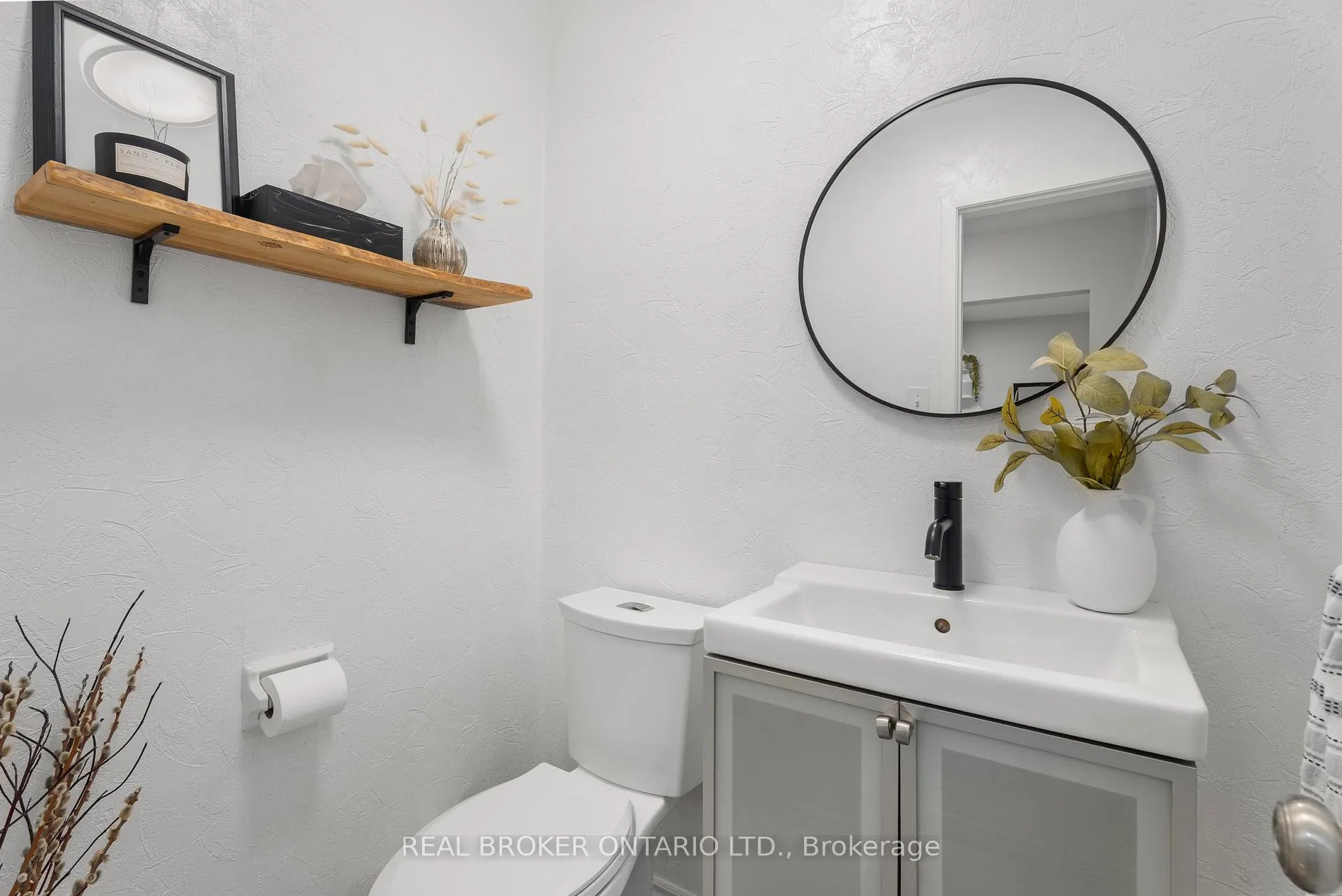 Photo 13 of Unit 2, 121 Bagot Street, Guelph, Onward Willow — HOMEH