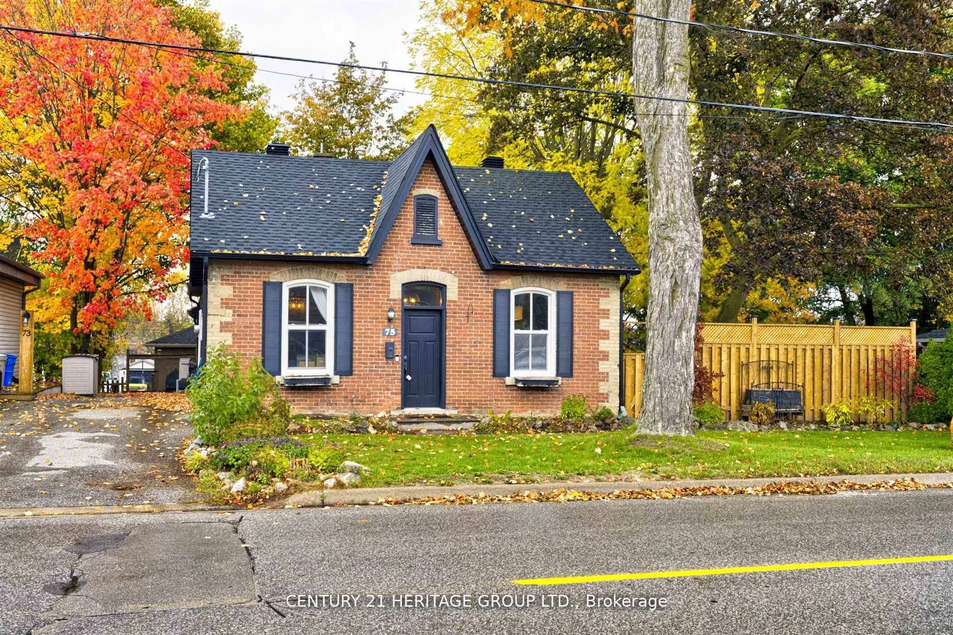 Photo 2 of 75 John Street, Orangeville — HOMEH
