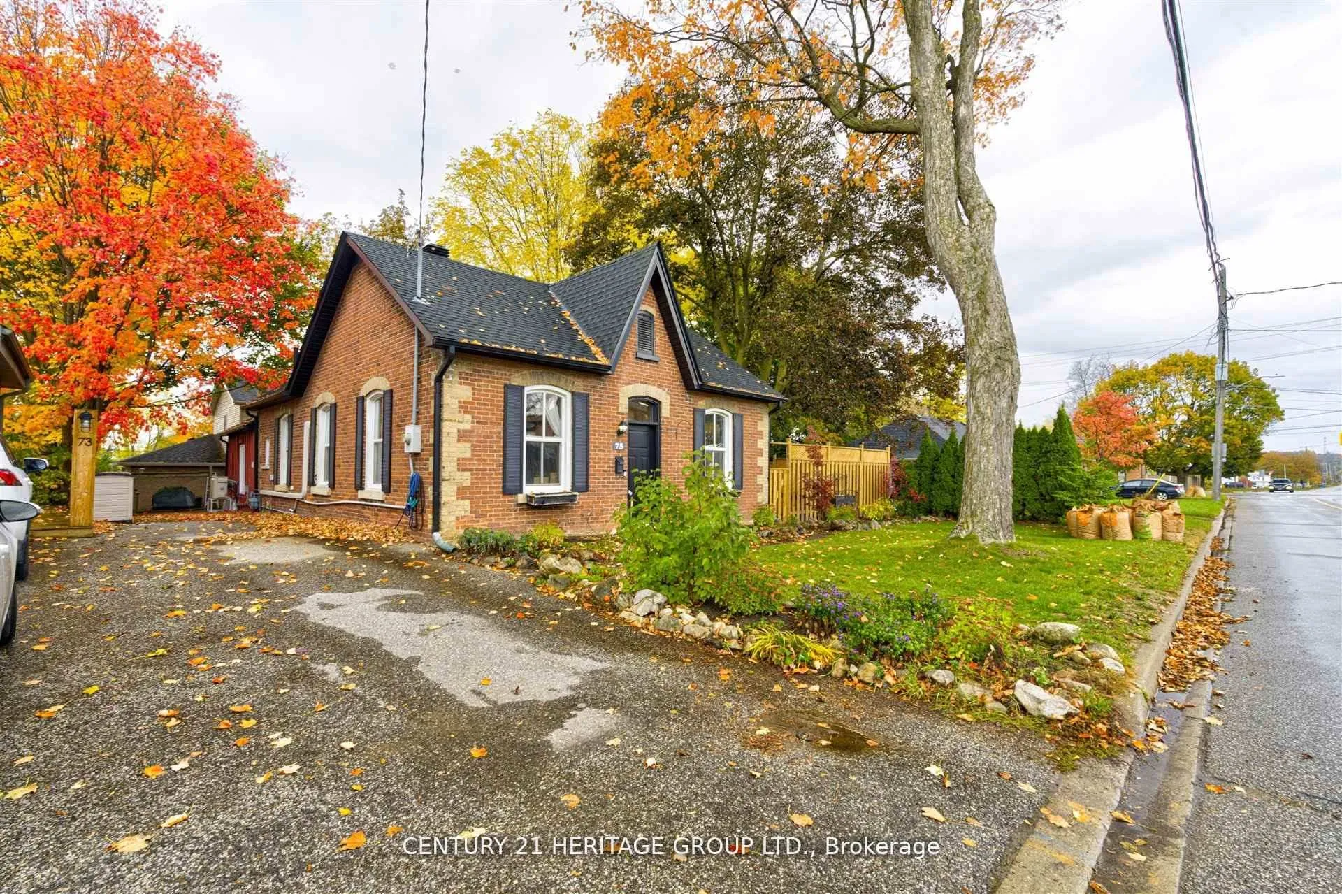 Photo 4 of 75 John Street, Orangeville — HOMEH