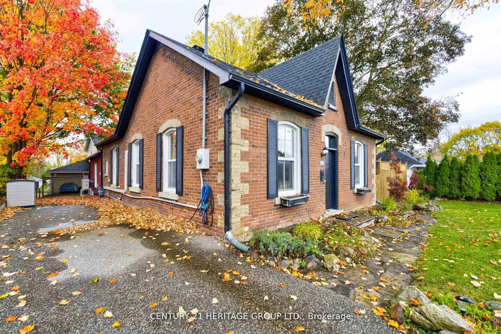 Photo 5 of 75 John Street, Orangeville — HOMEH