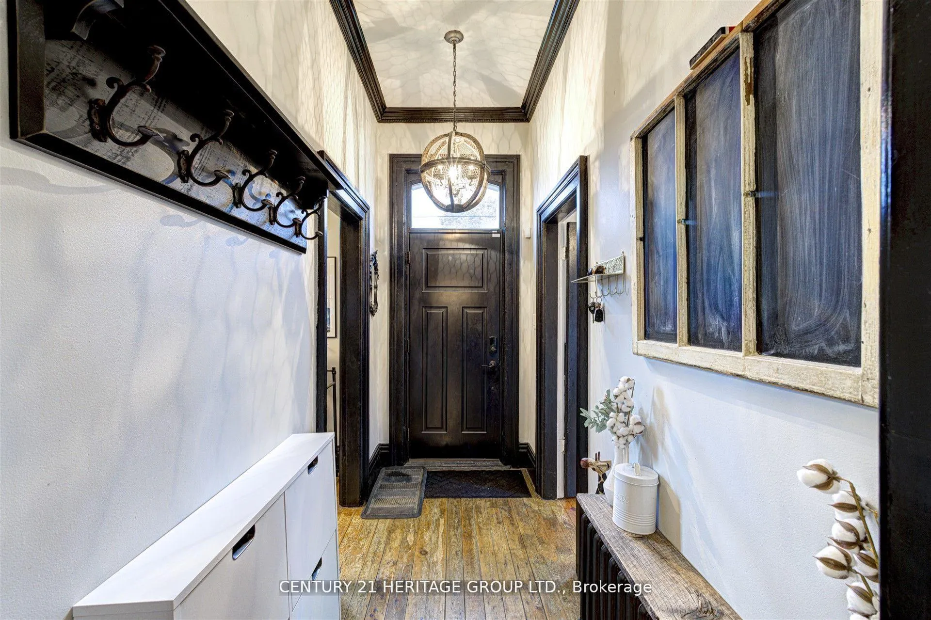 Photo 6 of 75 John Street, Orangeville — HOMEH