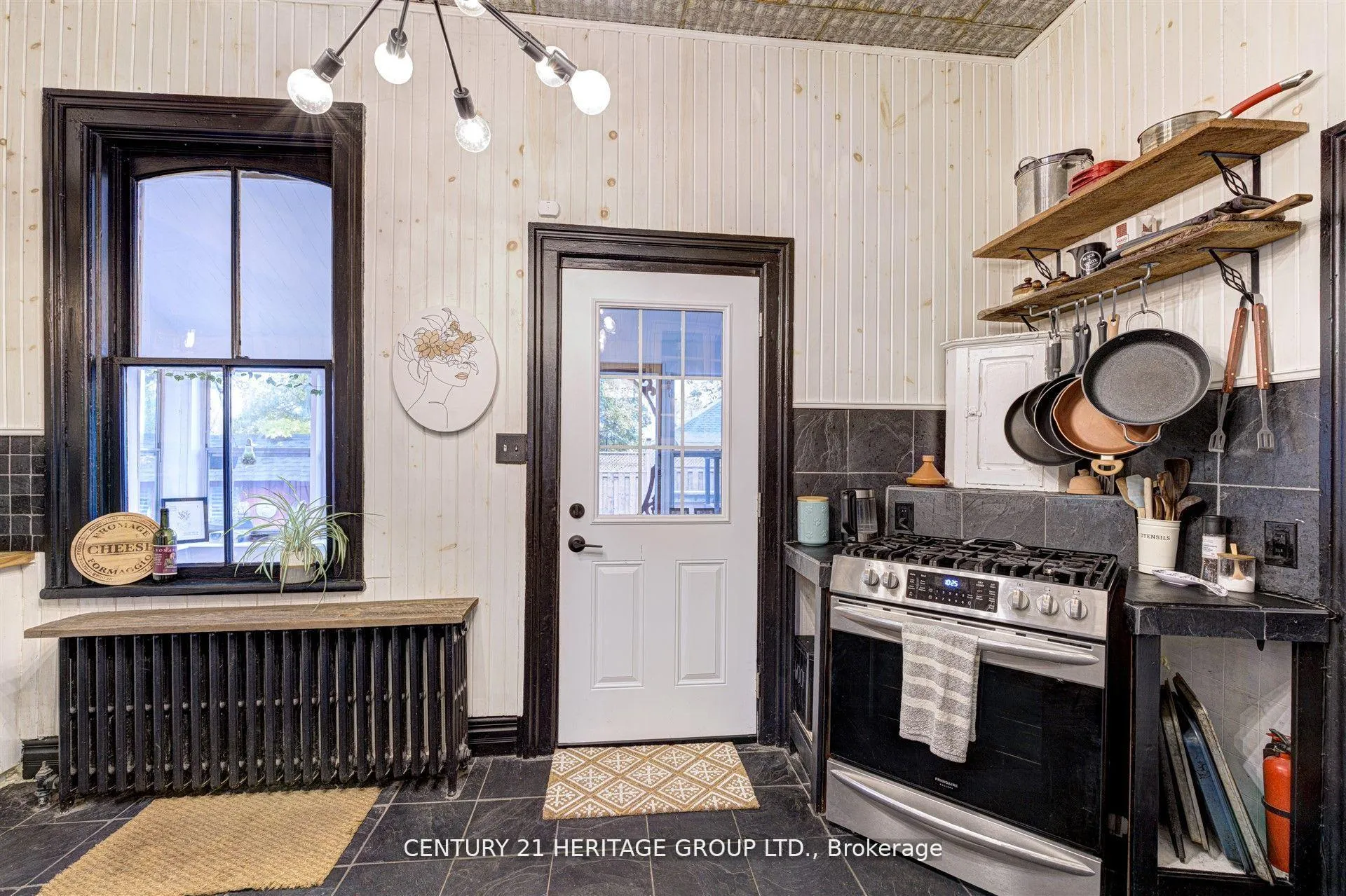 Photo 20 of 75 John Street, Orangeville — HOMEH