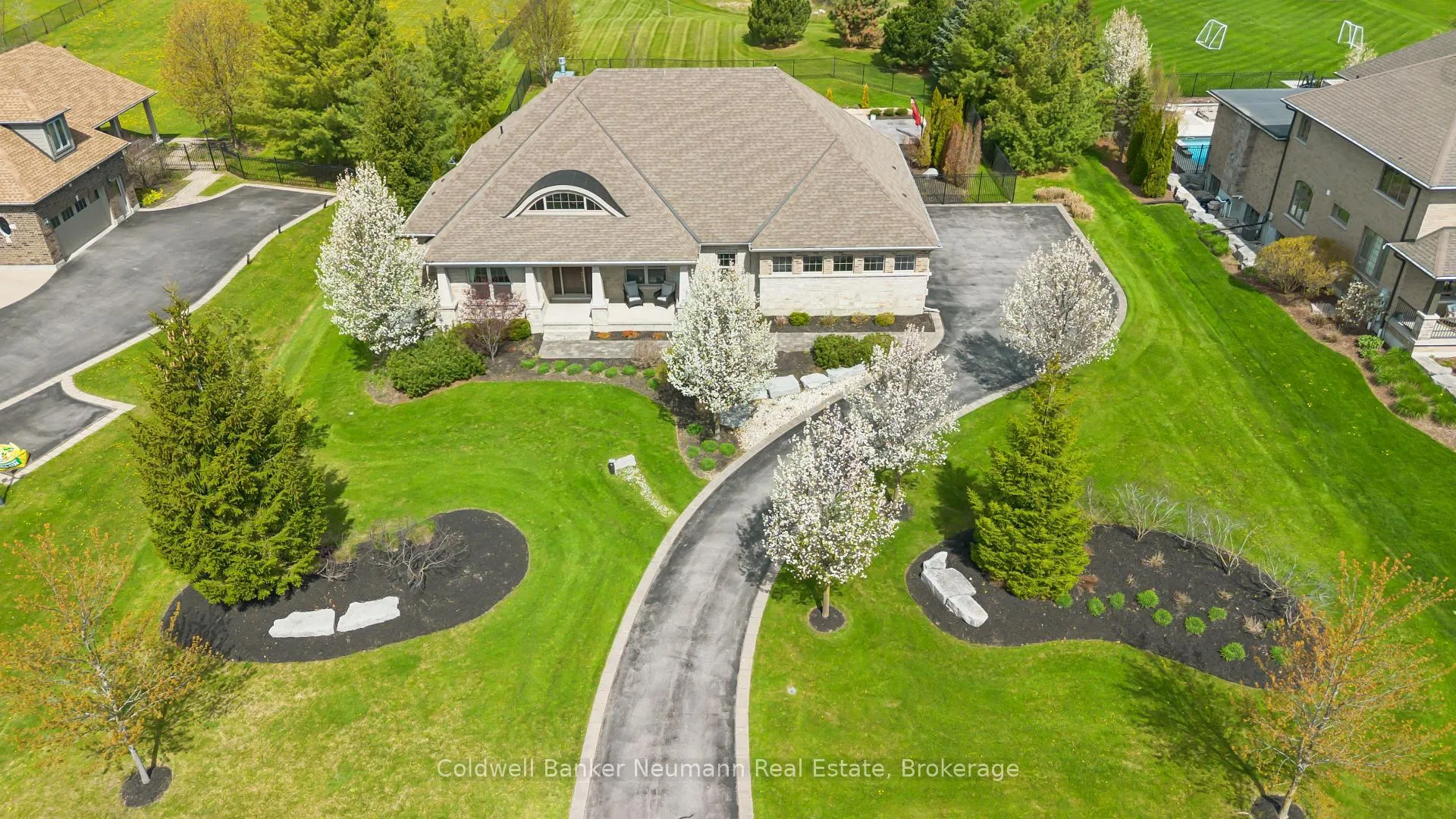 Photo 3 of 23 Old Ruby Lane, Puslinch, Rural Puslinch East — HOMEH