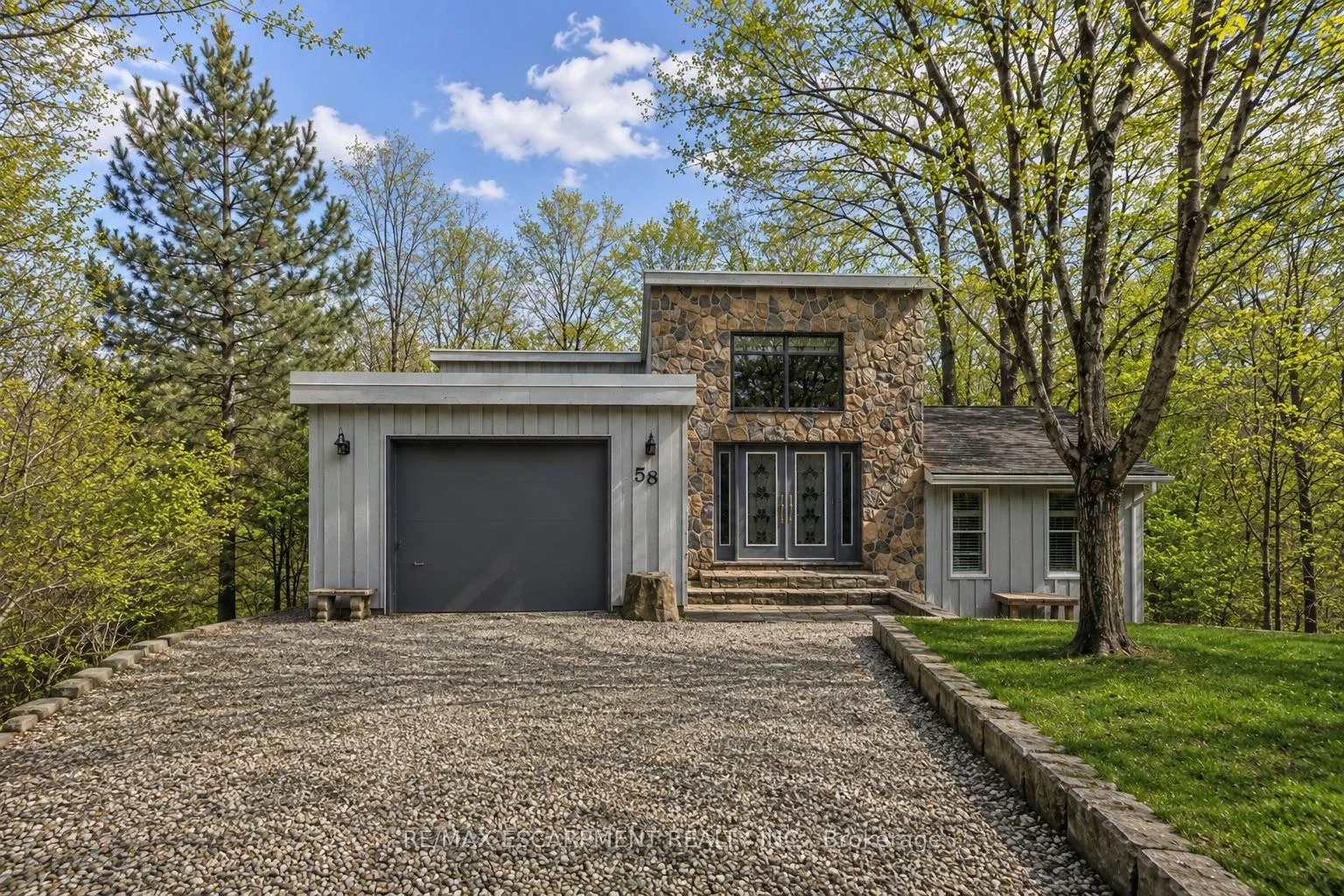 Front of 59 Park Road S