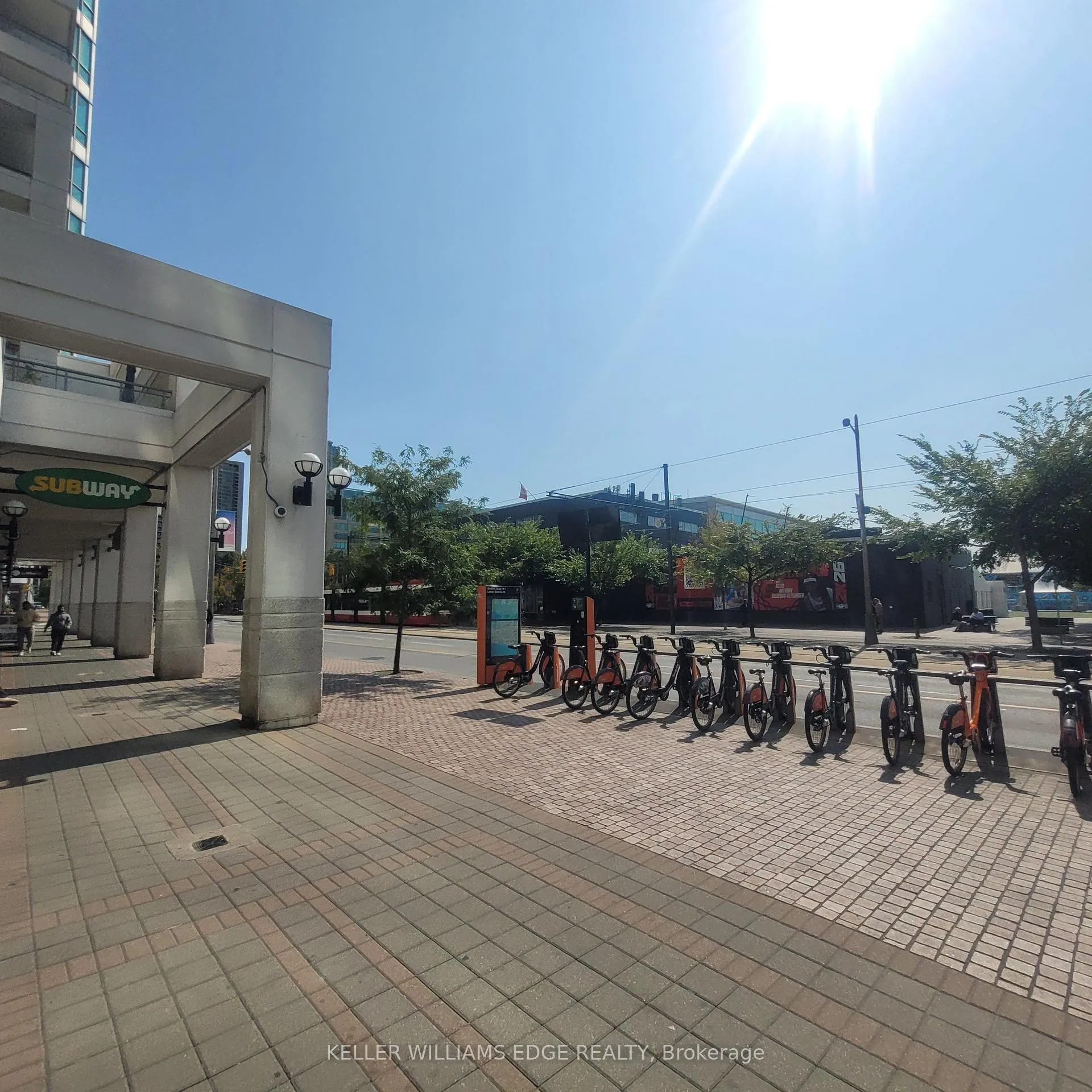 Photo 3 of Unit 2203, 228 Queens Quay W, Toronto, Waterfront Communities — HOMEH
