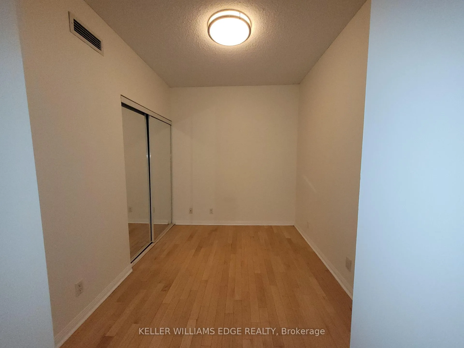 Photo 13 of Unit 2203, 228 Queens Quay W, Toronto, Waterfront Communities — HOMEH