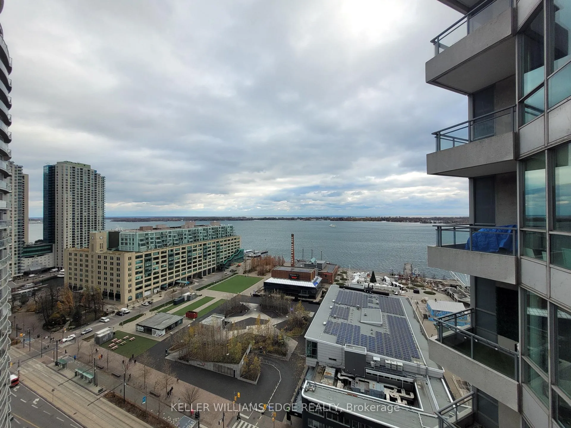 Photo 15 of Unit 2203, 228 Queens Quay W, Toronto, Waterfront Communities — HOMEH