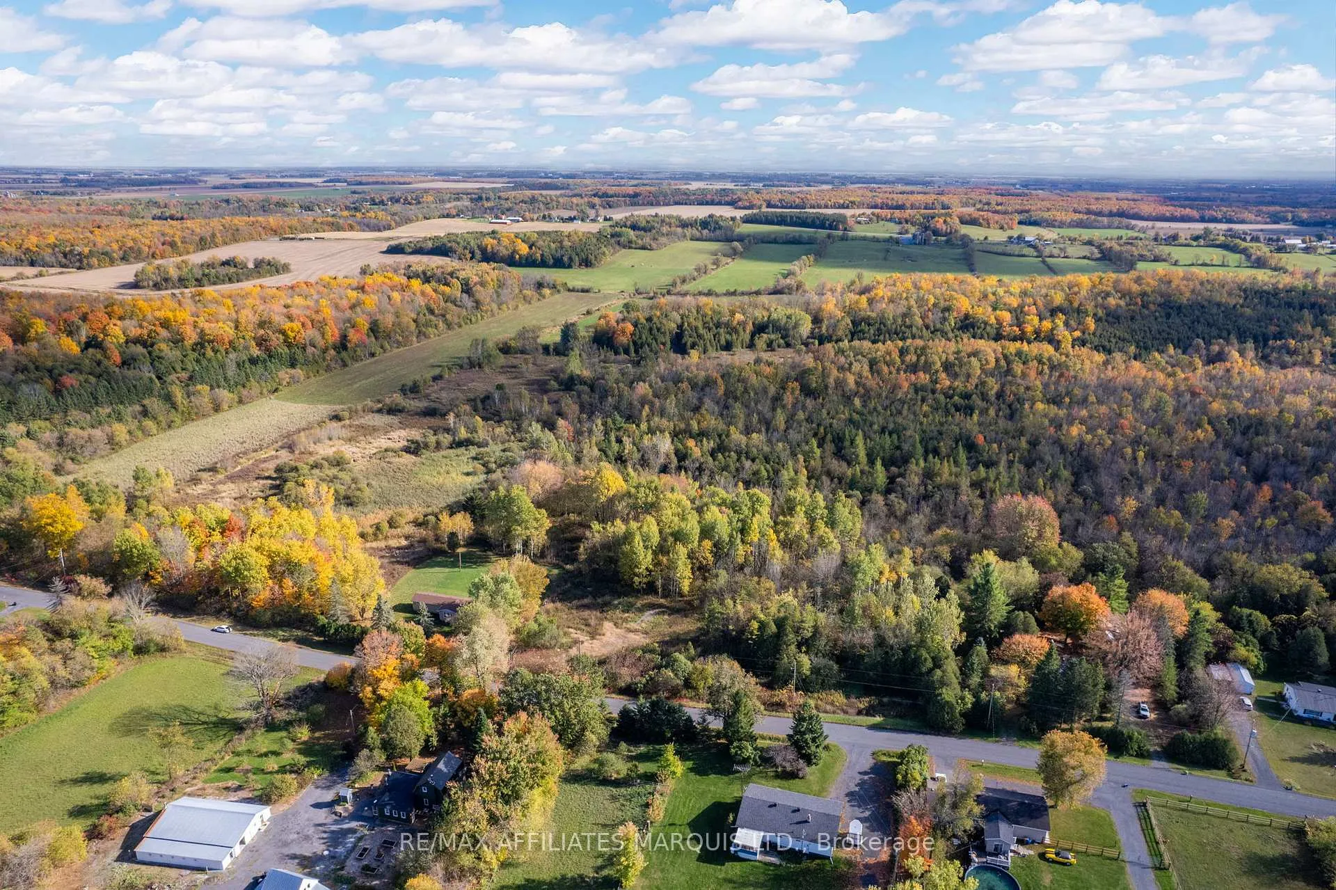 Photo 3 of 20188 Beaupre Road, South Glengarry, South Glengarry (Lancaster) Twp — HOMEH