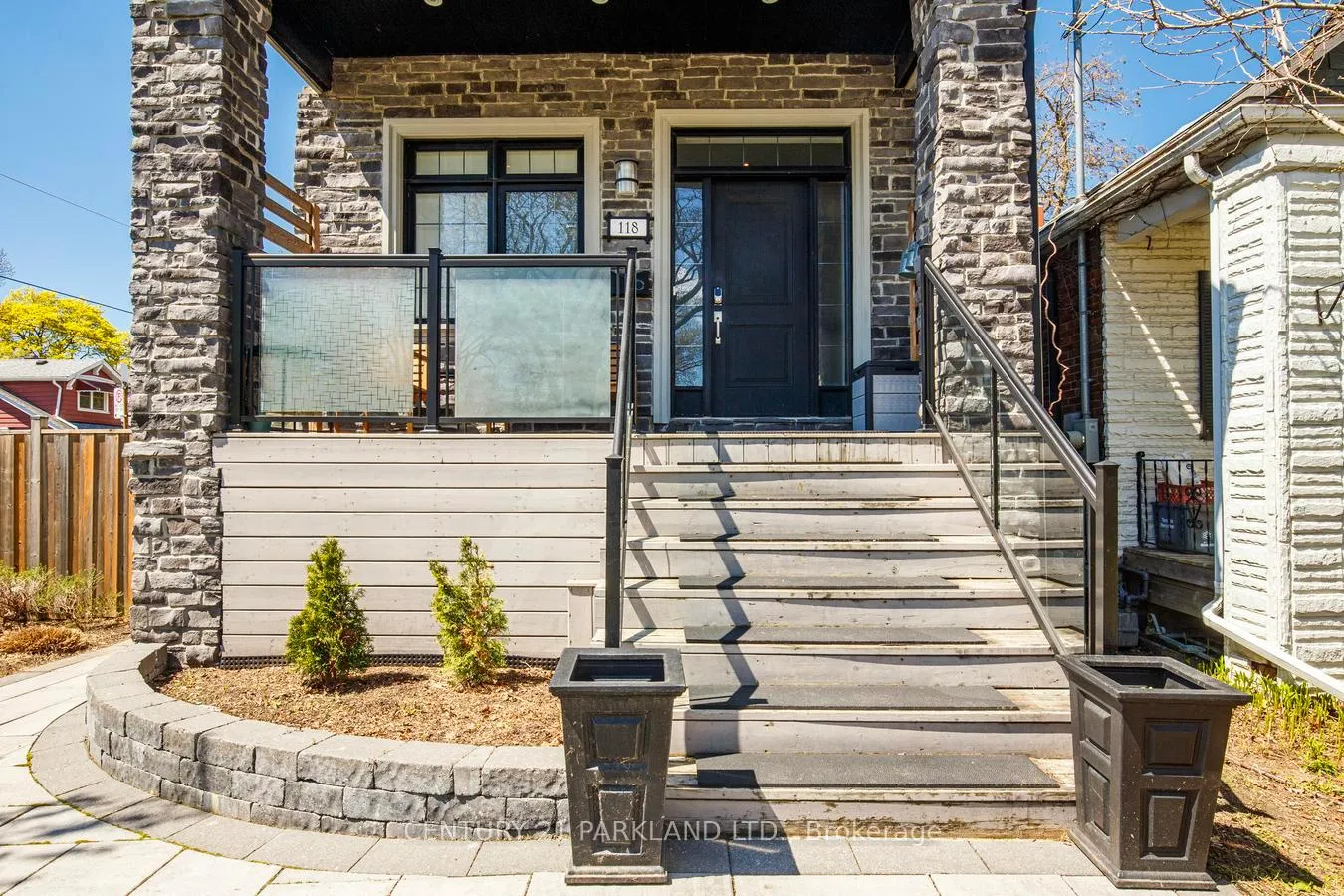 Photo 1 of 118 Glebemount Avenue, Toronto, Danforth Village-East York — HOMEH