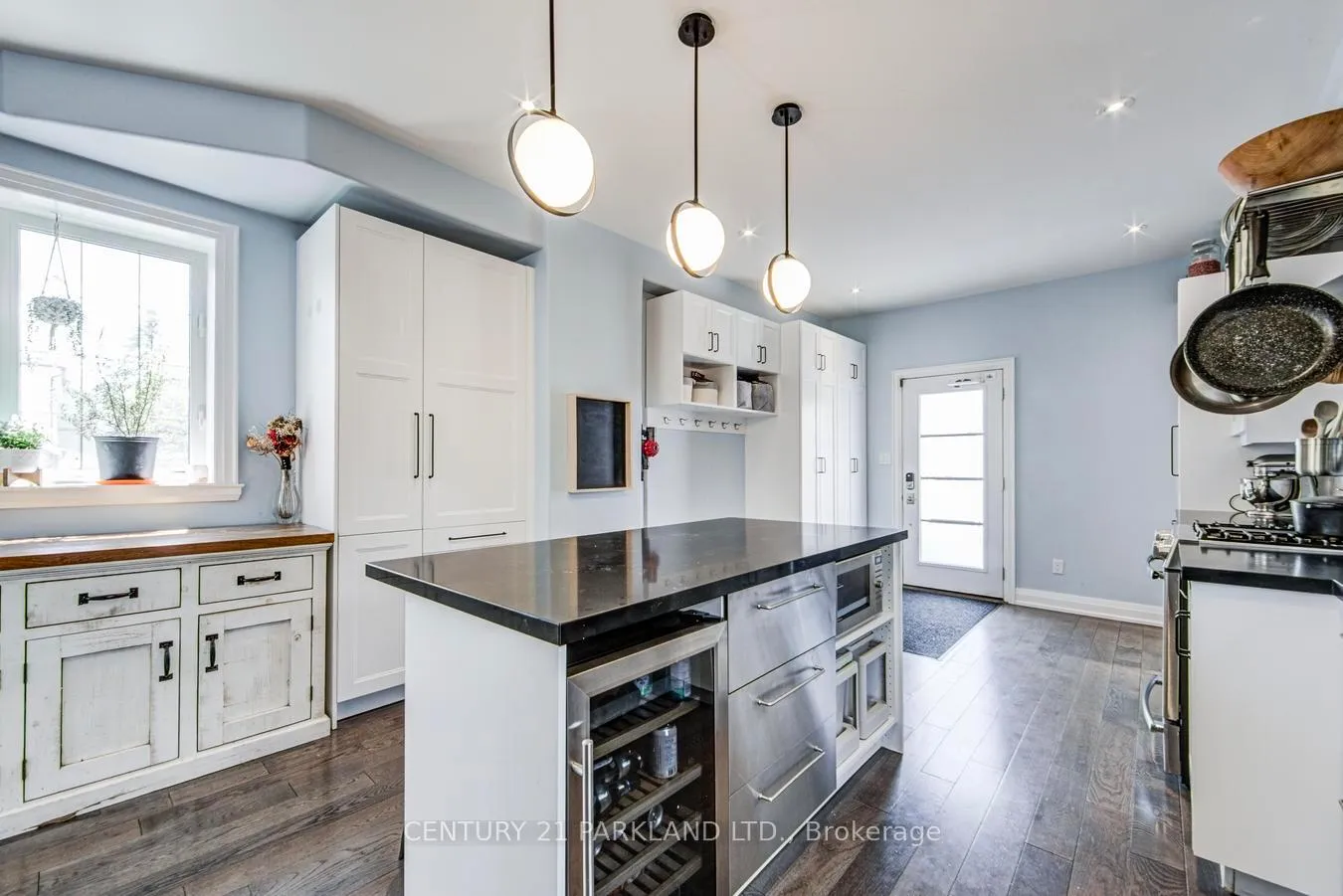 Photo 13 of 118 Glebemount Avenue, Toronto, Danforth Village-East York — HOMEH