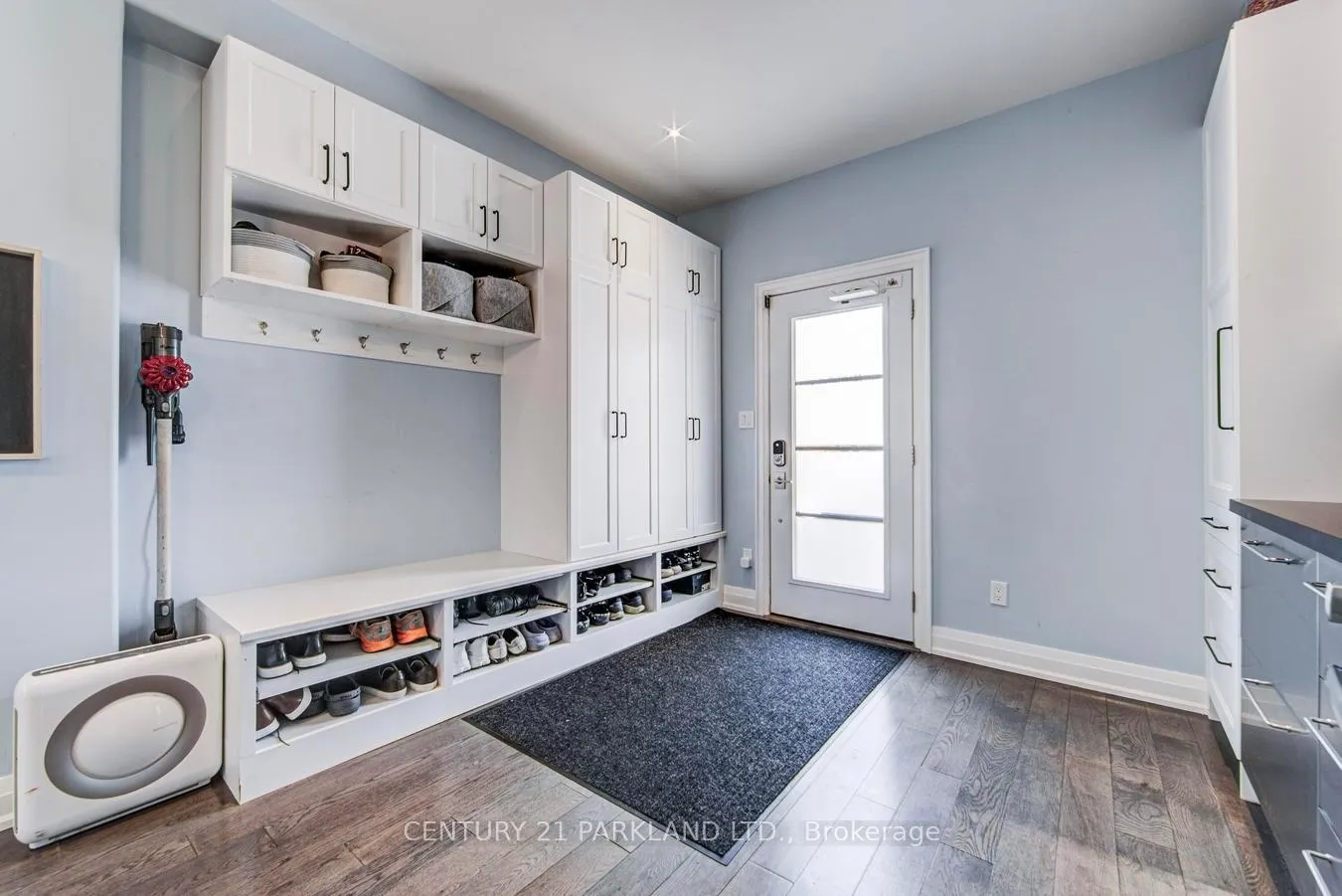 Photo 15 of 118 Glebemount Avenue, Toronto, Danforth Village-East York — HOMEH