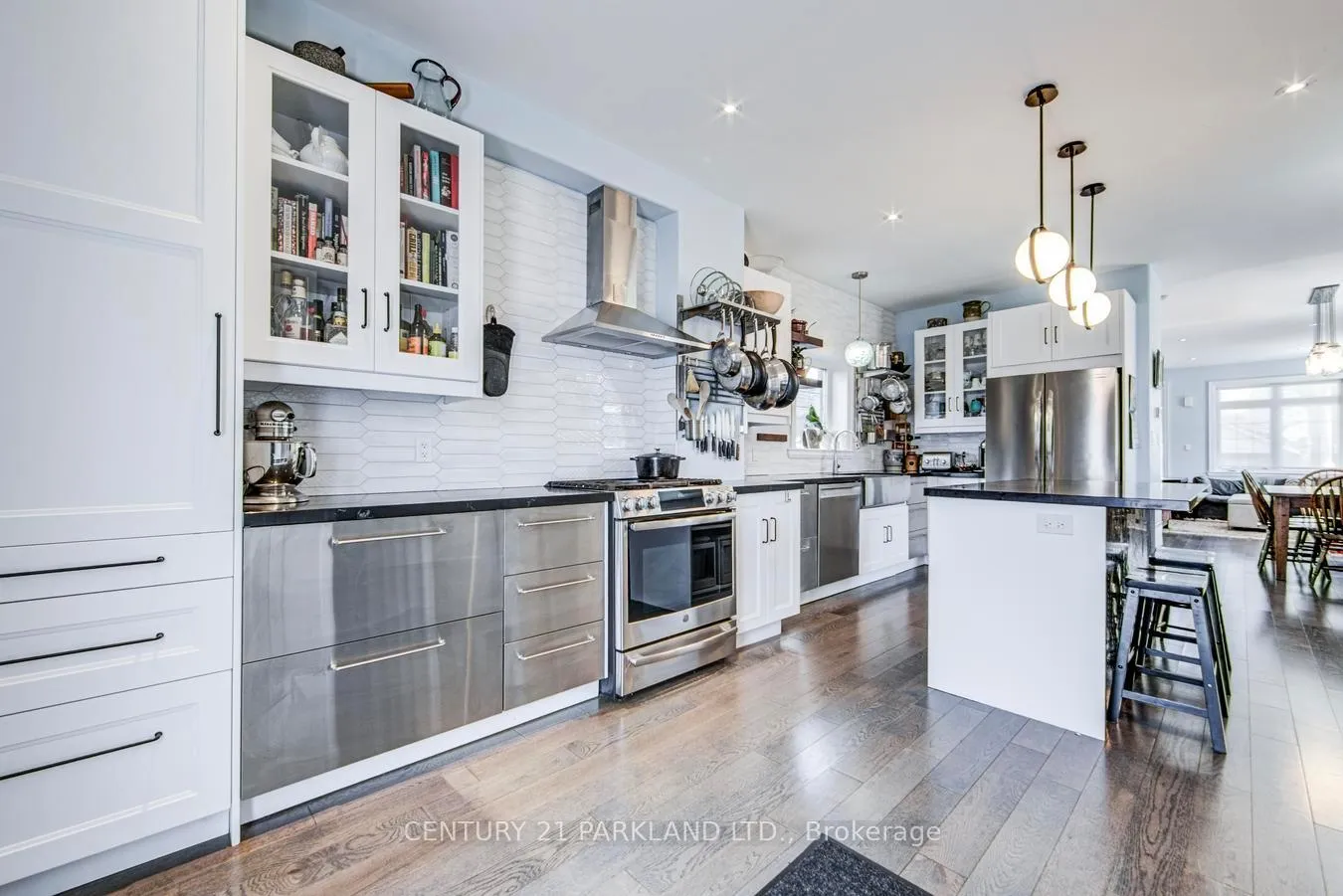 Photo 17 of 118 Glebemount Avenue, Toronto, Danforth Village-East York — HOMEH