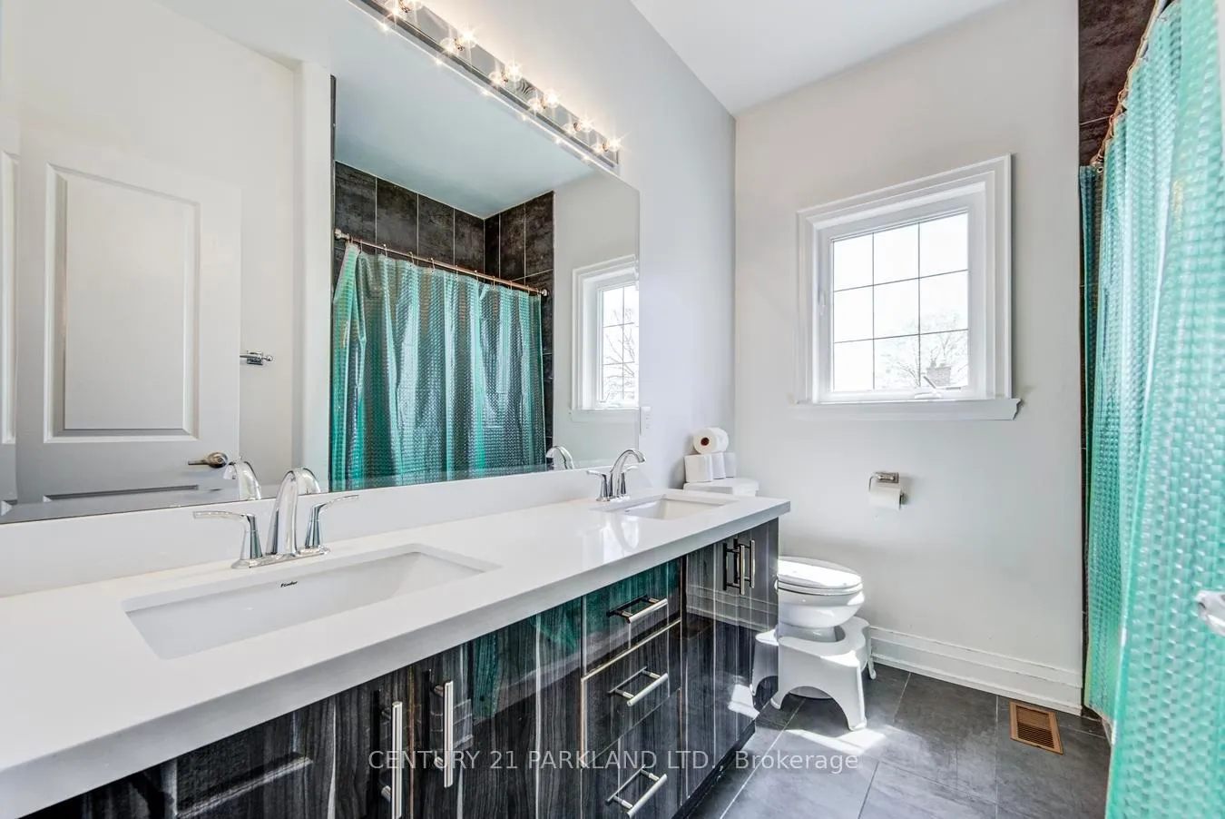 Photo 34 of 118 Glebemount Avenue, Toronto, Danforth Village-East York — HOMEH