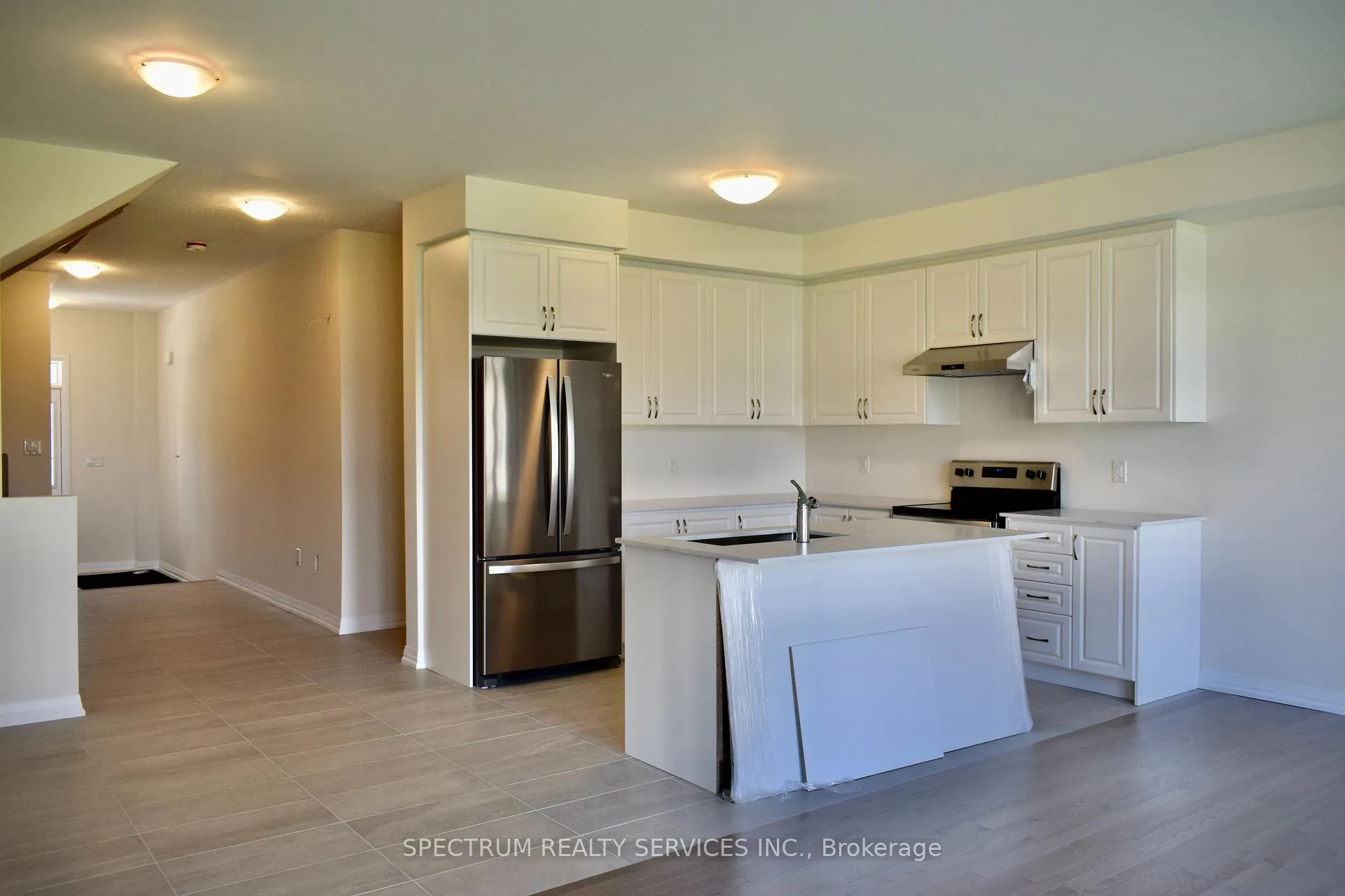 Photo 7 of 2162 Grainger Loop, Innisfil, Rural Innisfil — HOMEH