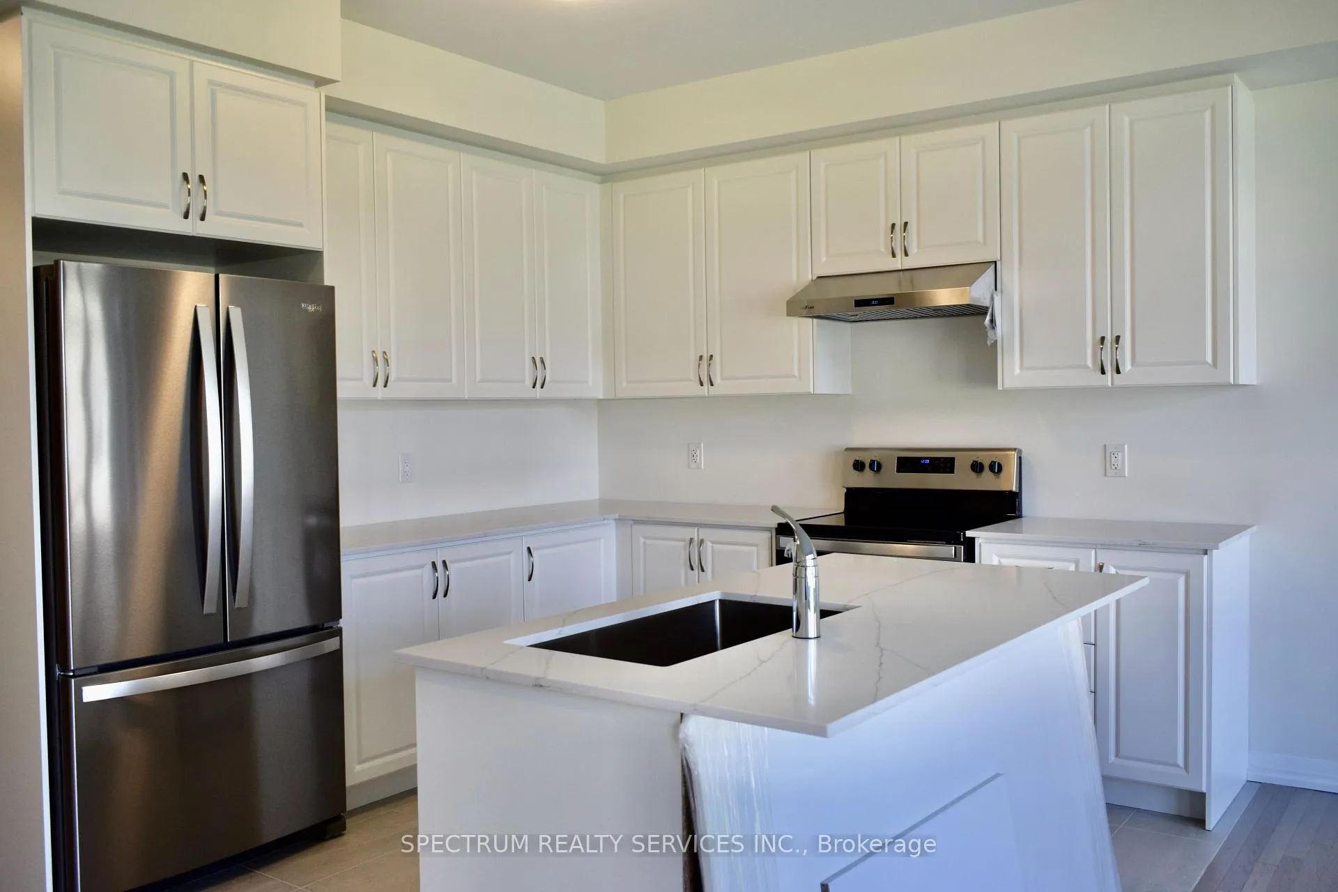 Photo 8 of 2162 Grainger Loop, Innisfil, Rural Innisfil — HOMEH