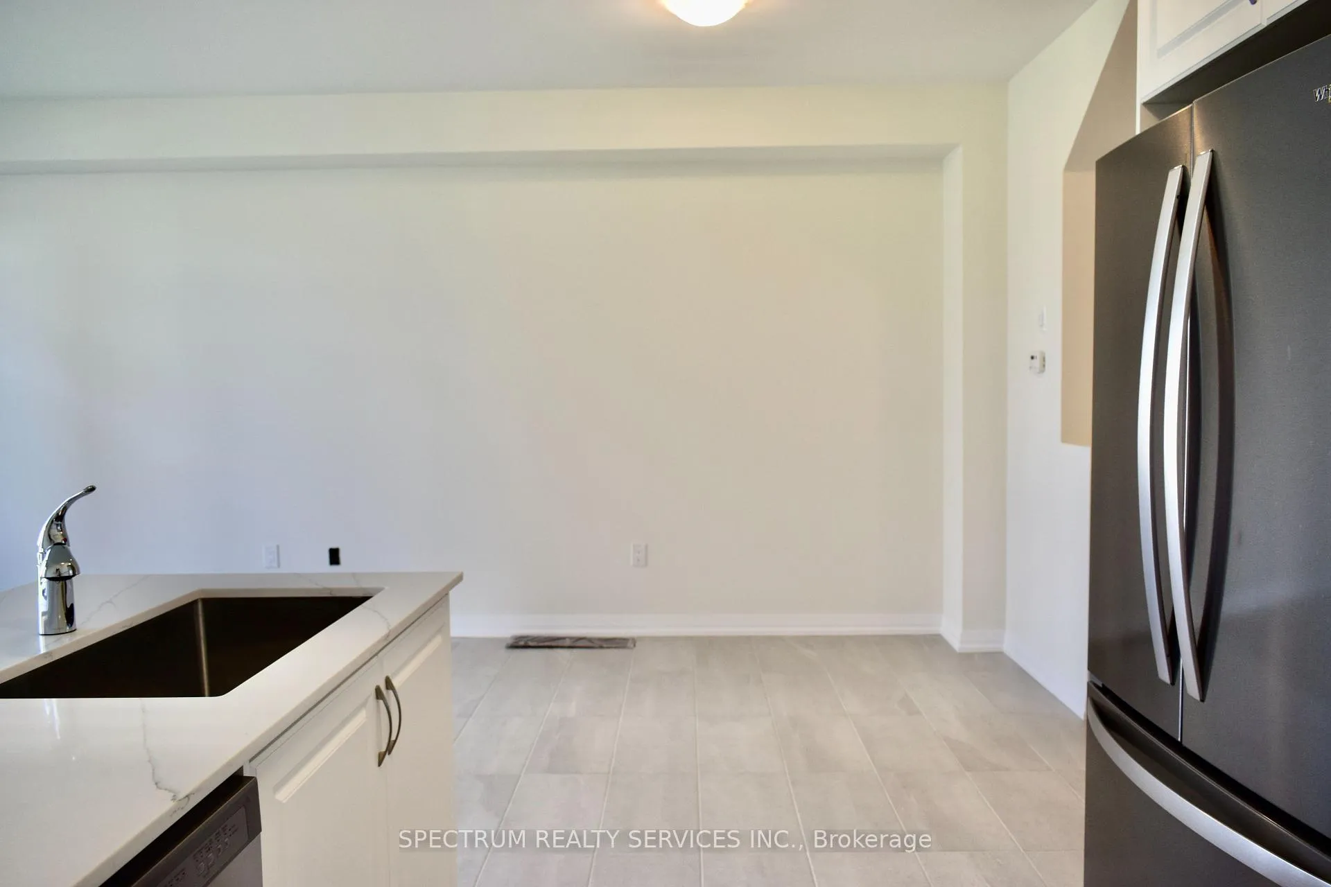 Photo 9 of 2162 Grainger Loop, Innisfil, Rural Innisfil — HOMEH