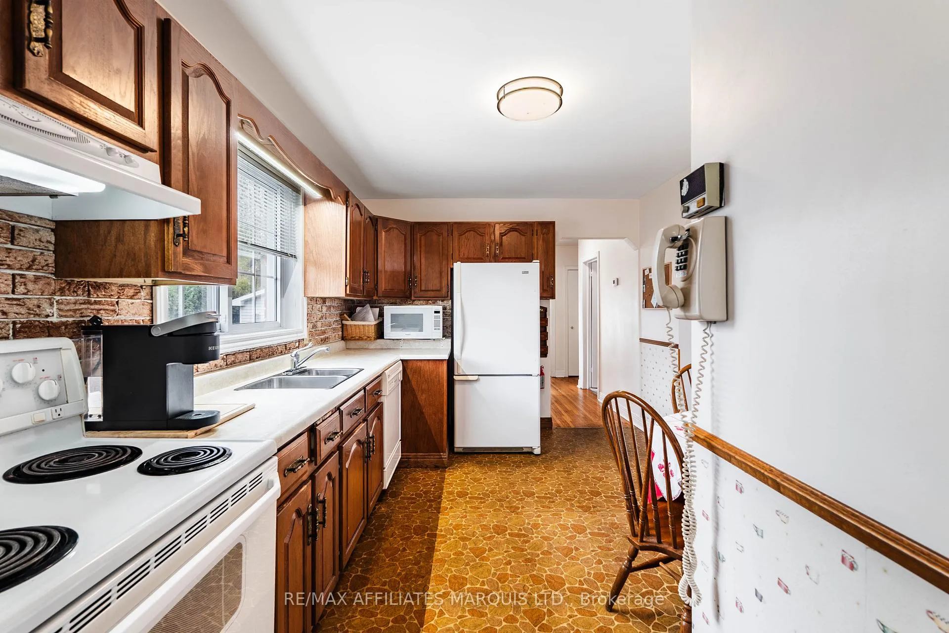 Photo 16 of 1009 Leonard Avenue, Cornwall — HOMEH