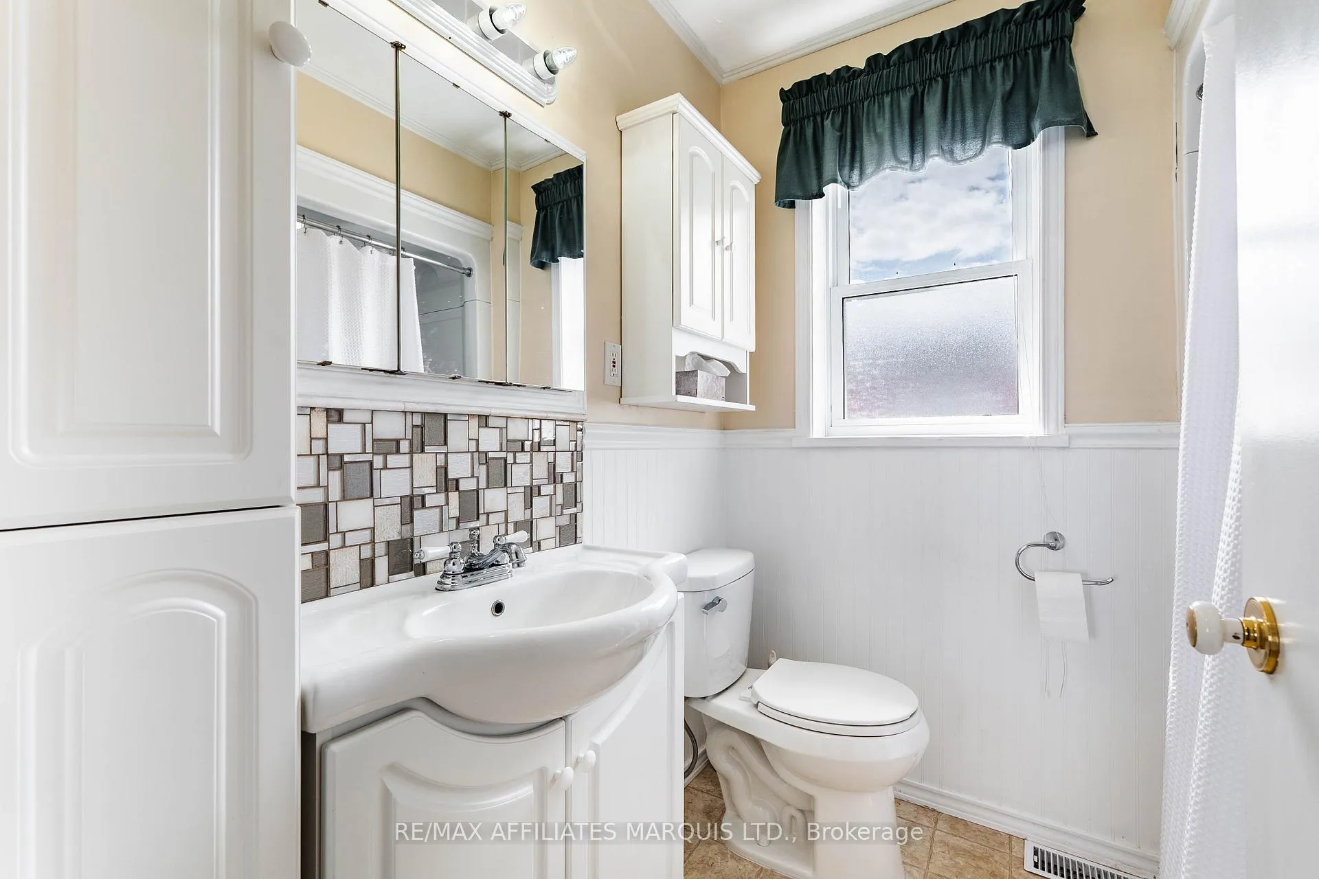 Photo 26 of 1009 Leonard Avenue, Cornwall — HOMEH