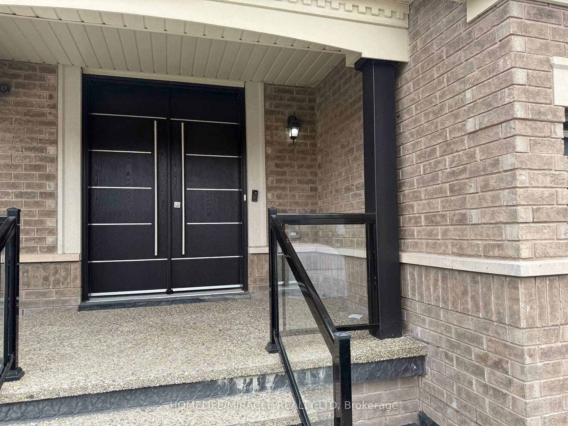 Photo 2 of 3 Elwin Road, Brampton, Credit Valley — HOMEH