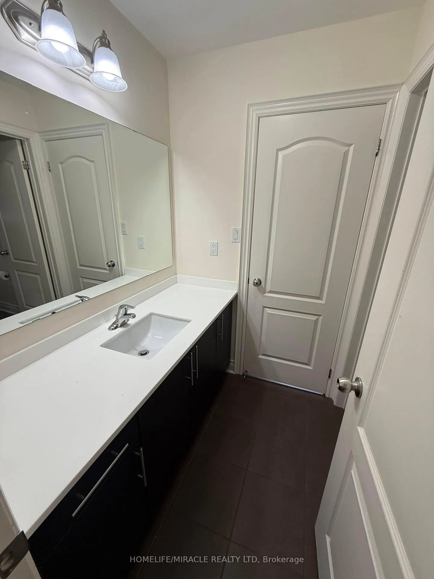 Photo 6 of 3 Elwin Road, Brampton, Credit Valley — HOMEH