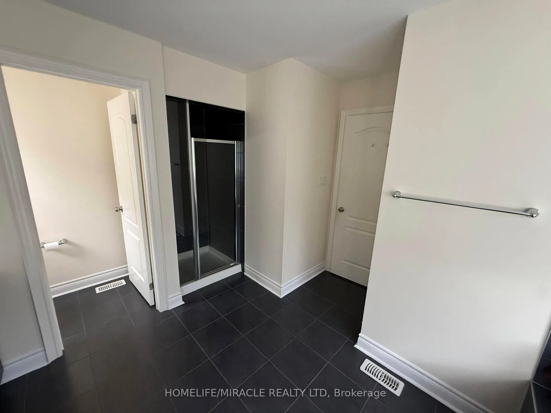 Photo 9 of 3 Elwin Road, Brampton, Credit Valley — HOMEH