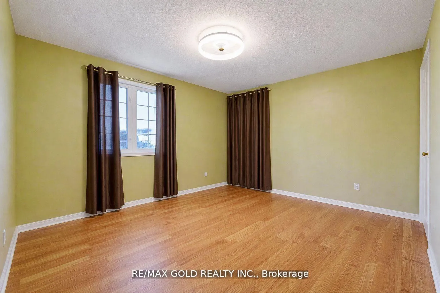 Photo 32 of 46 Egypt Drive, Brampton, Sandringham-Wellington — HOMEH
