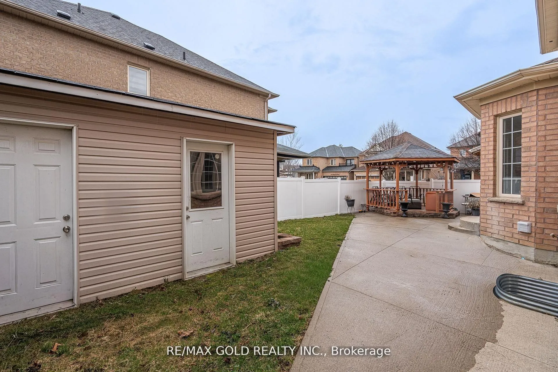 Photo 35 of 46 Egypt Drive, Brampton, Sandringham-Wellington — HOMEH