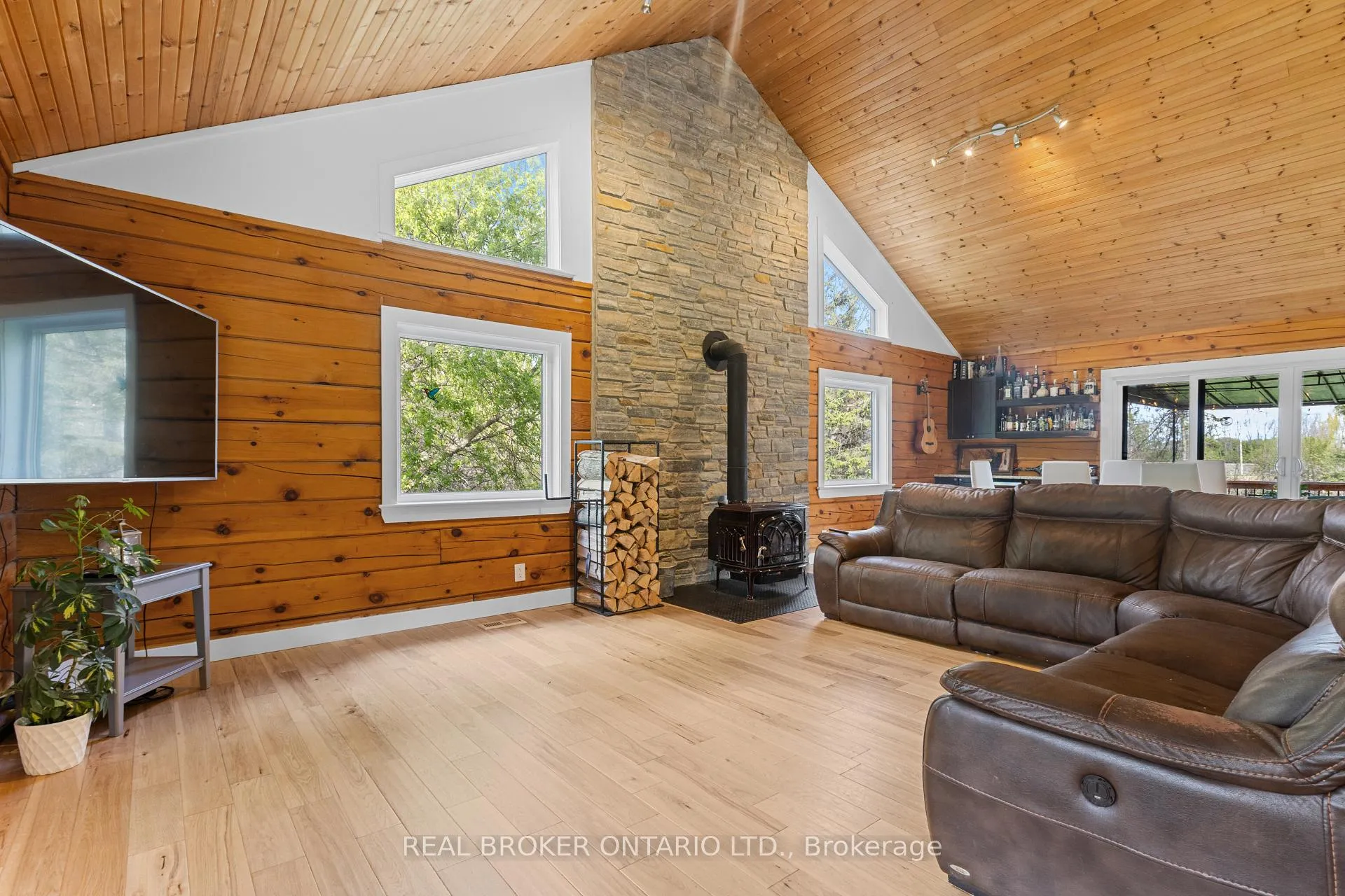 Photo 8 of 2354 Pollock Road, Ottawa, Rideau Twp W of Hwy 16 North of Reg Rd 6 — HOMEH