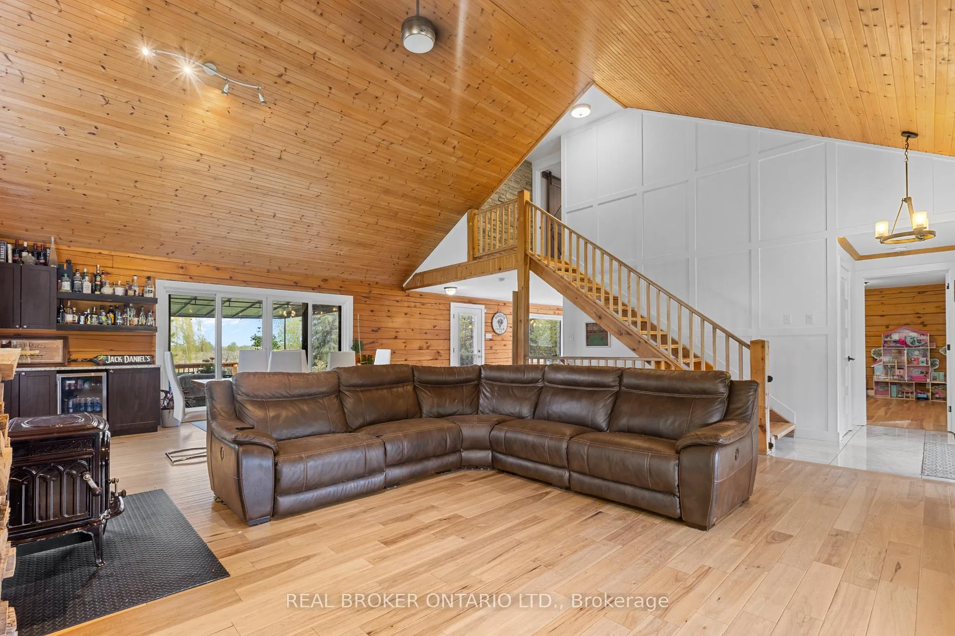 Photo 9 of 2354 Pollock Road, Ottawa, Rideau Twp W of Hwy 16 North of Reg Rd 6 — HOMEH