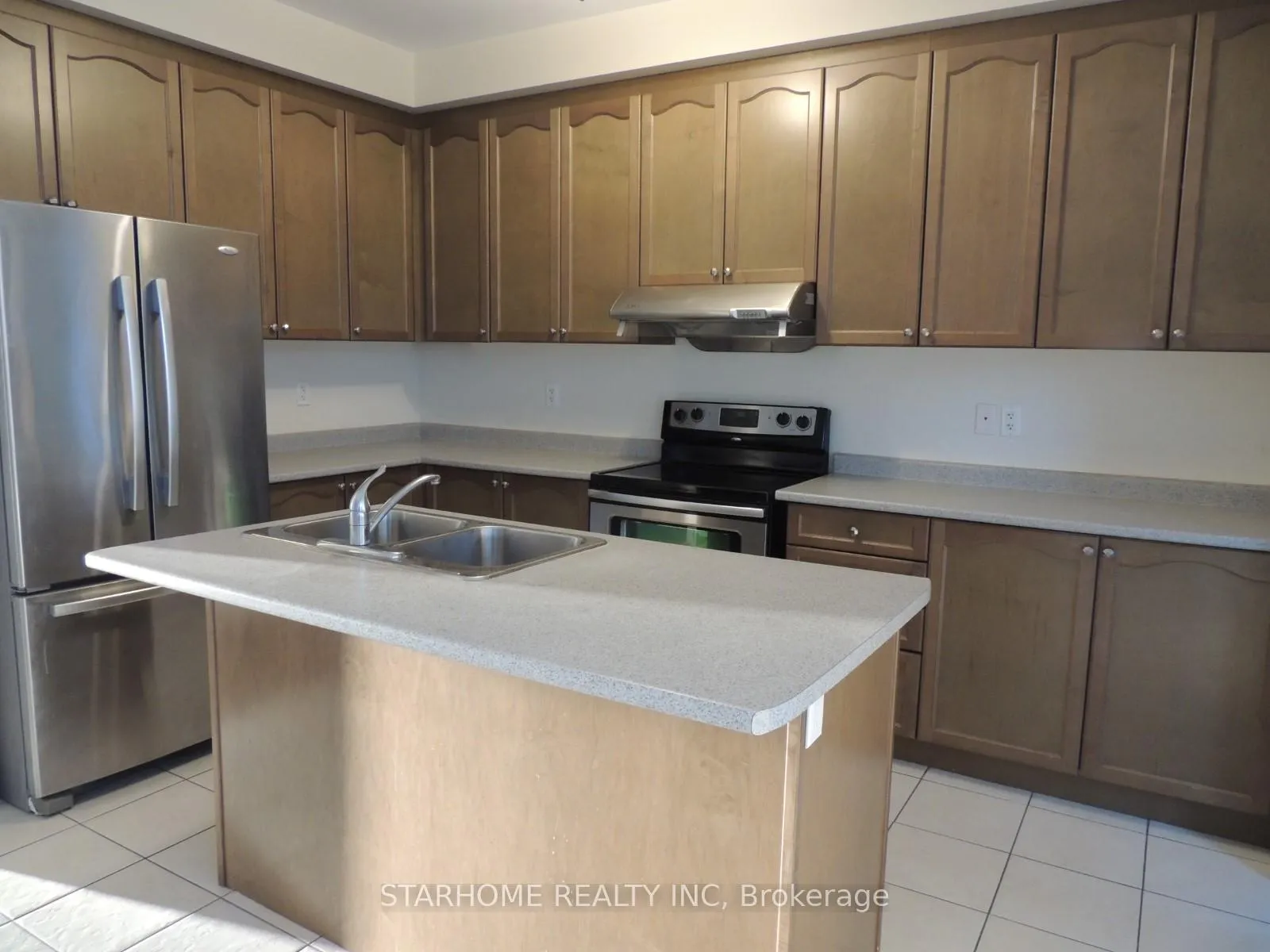 Photo 2 of 31 Russell Dawson Road, Markham, Cathedraltown — HOMEH