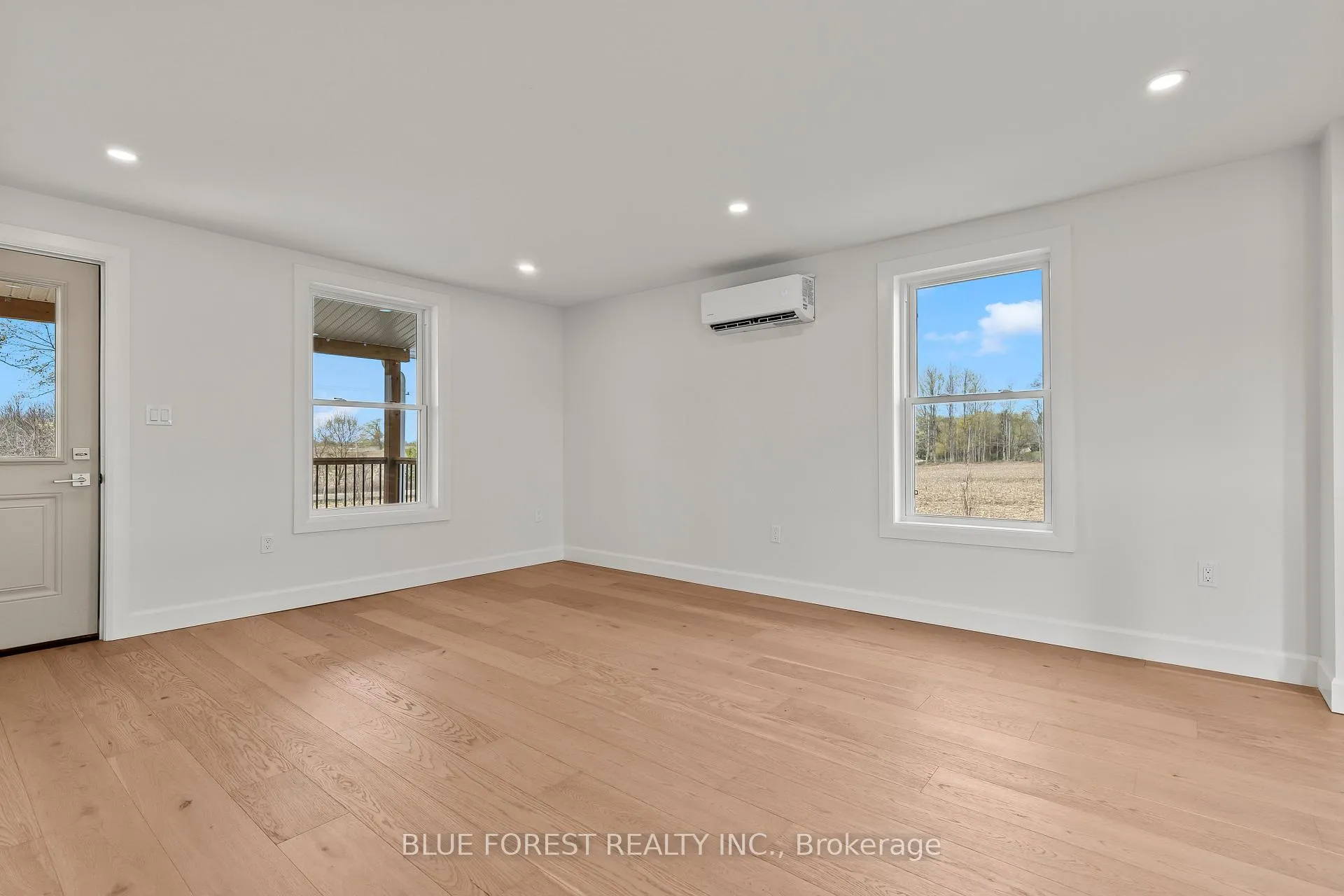 Photo 13 of 6161 Trafalgar Street, Thames Centre, Rural Thames Centre — HOMEH